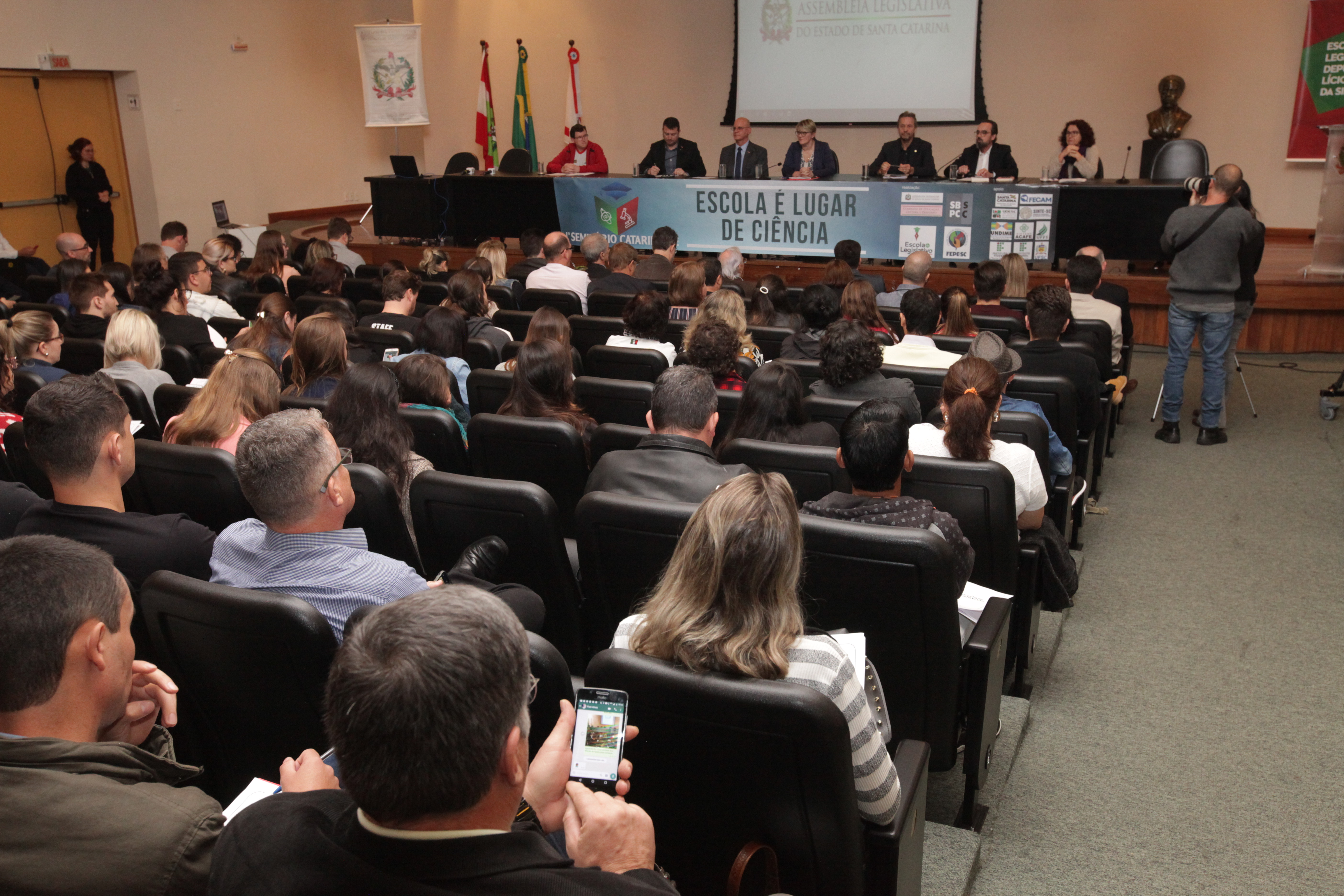 I Seminário Inovação Científica na Escola