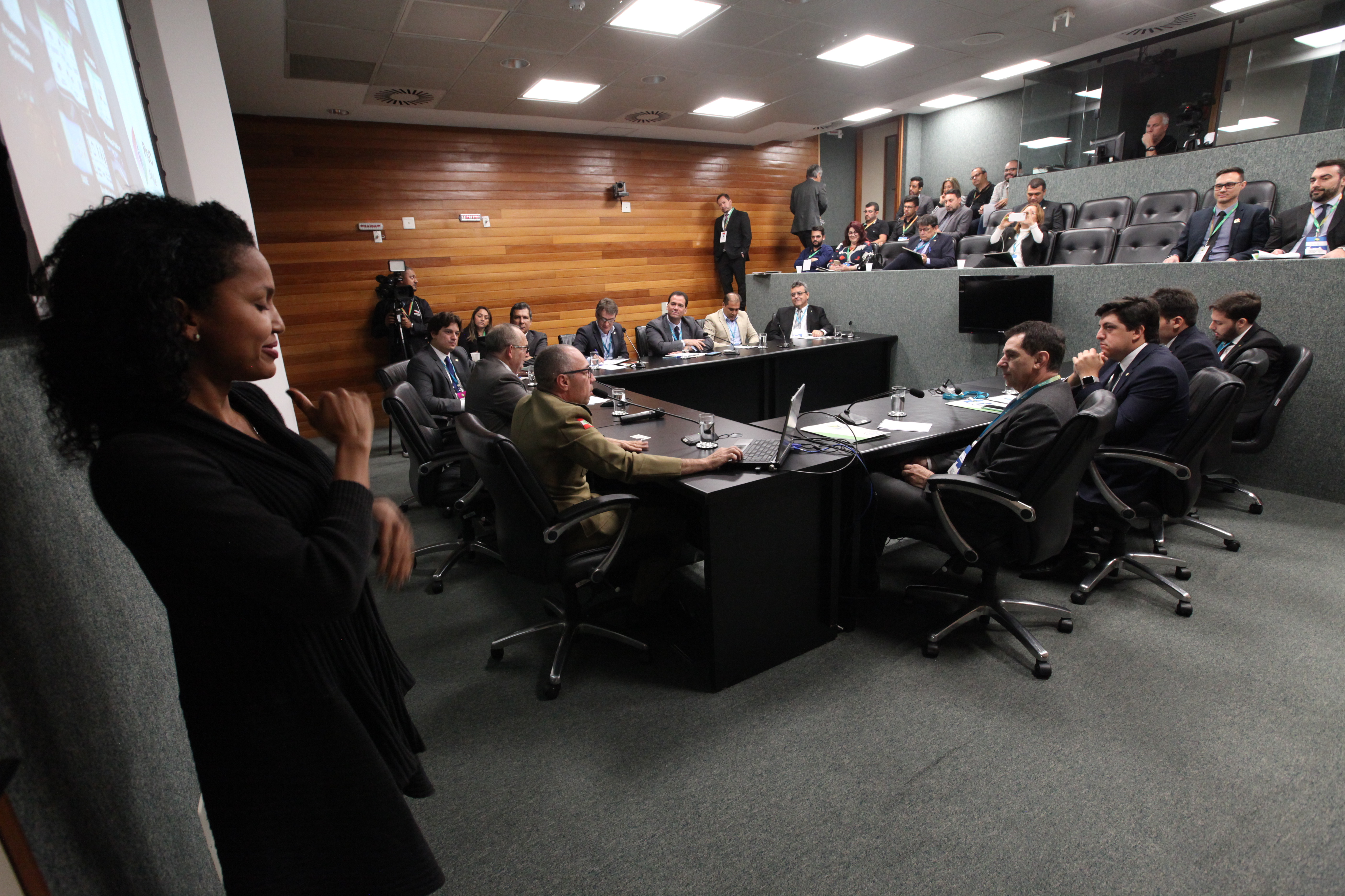 Seminário de Promoção e Defesa da Cidadania_ Violência Contra Mulher