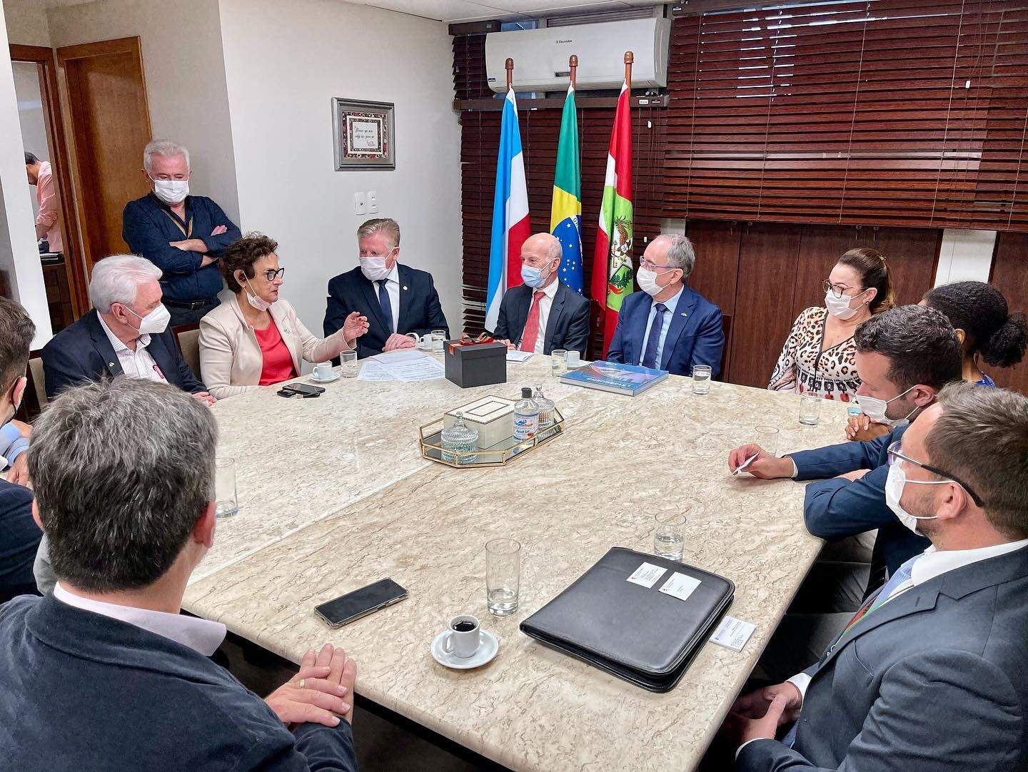 Visita da comitiva ao Hospital Regional