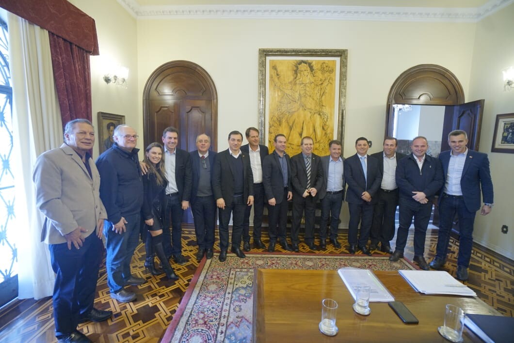 Caropreso acompanha comitiva da Amplanorte em reunião com governador