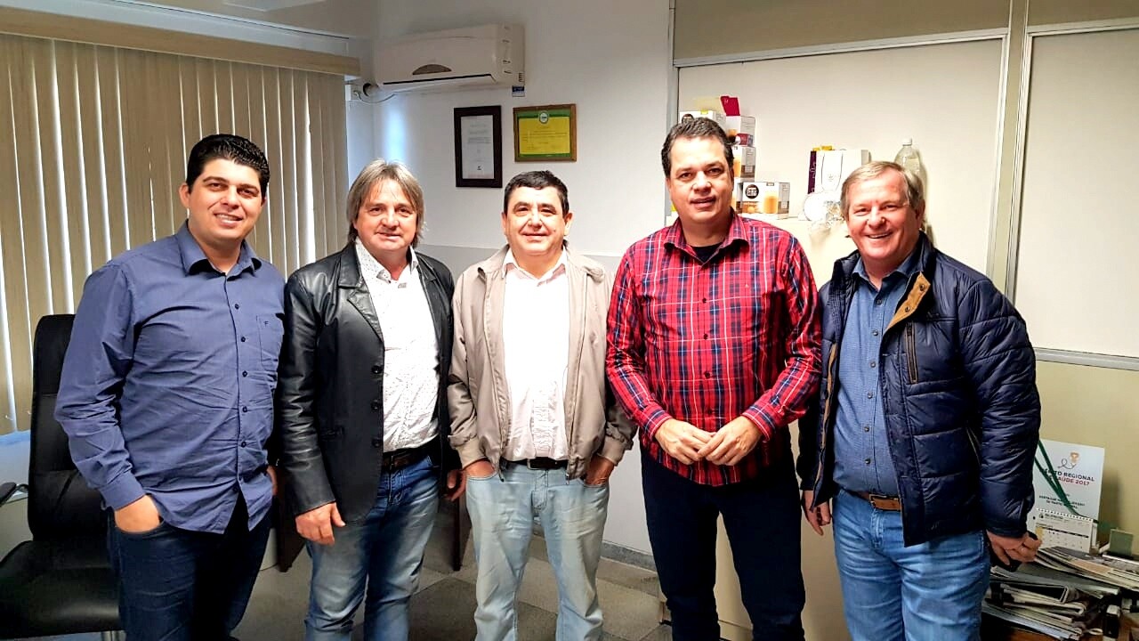 Minotto discute ativação da UTI do São Donato