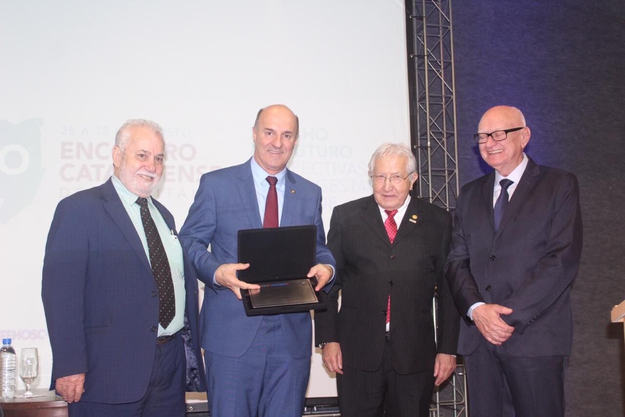 Entidades homenageiam Zé Milton pelo trabalho em prol dos hospitais