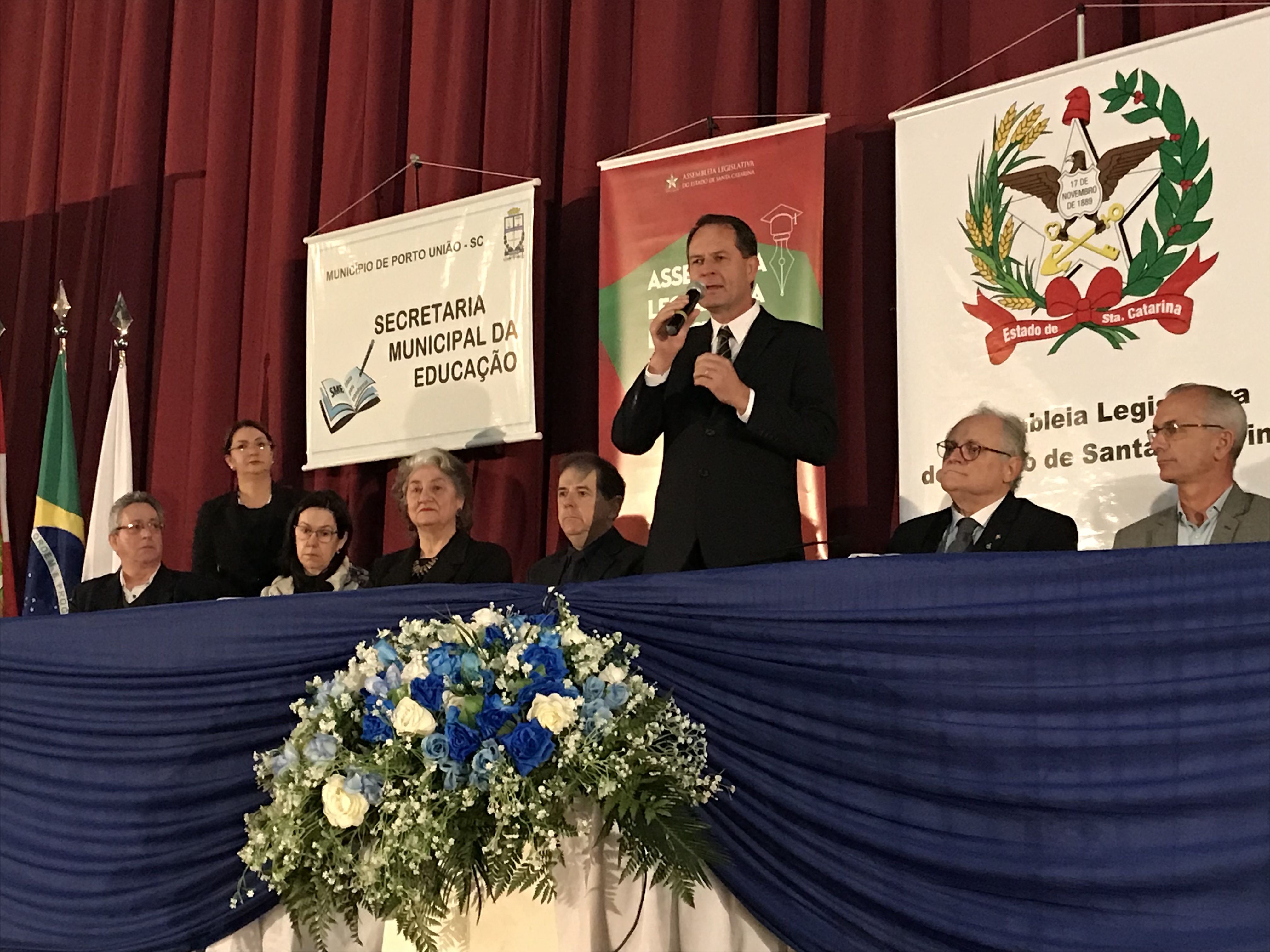 Políticas Públicas de Inclusão e Novos Paradigmas  - Eliseu Mibach