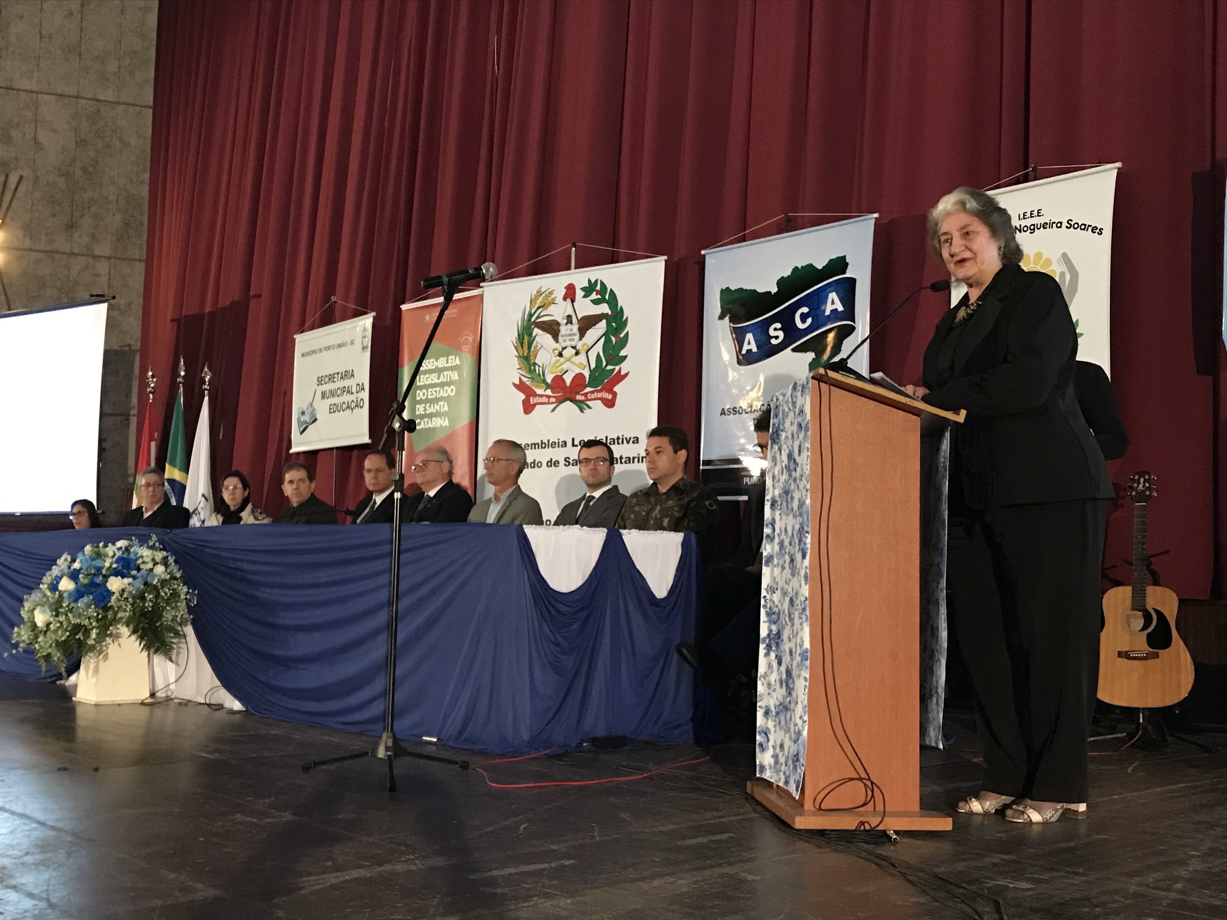 Políticas Públicas de Inclusão e Novos Paradigmas