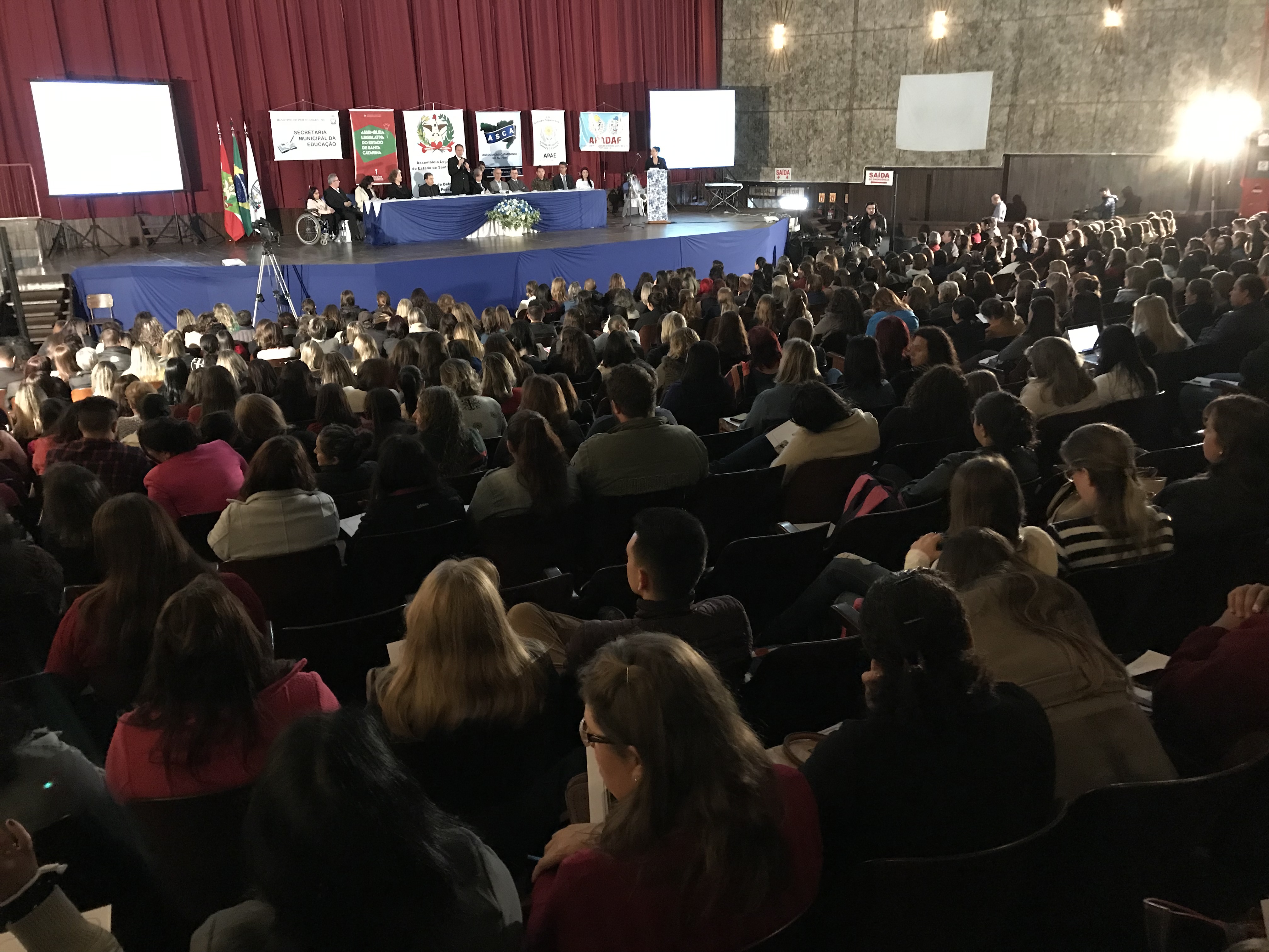 Políticas Públicas de Inclusão e Novos Paradigmas