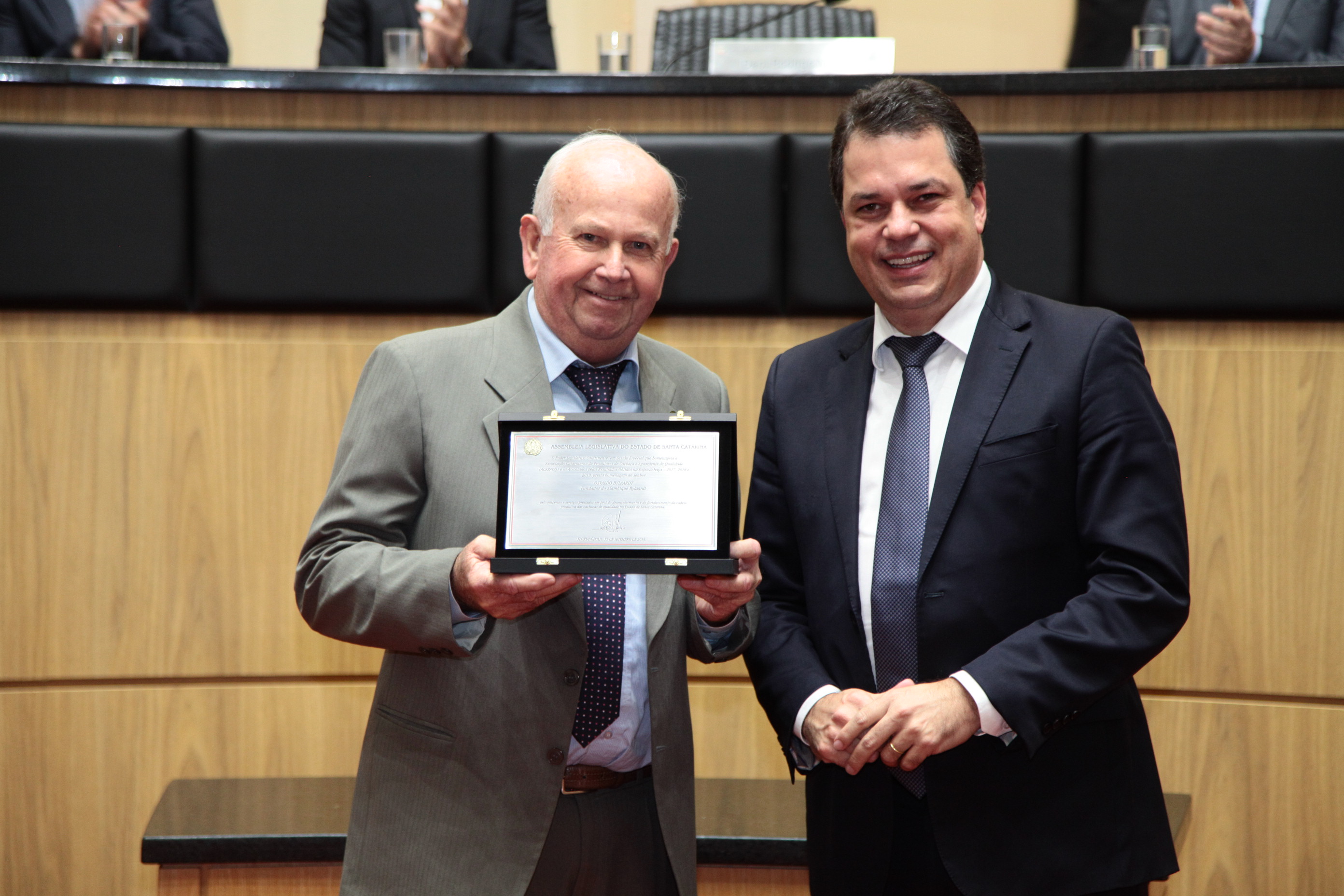 Homenagem à Associação Catarinense dos Produtores de Cachaça e Aguardente de Qualidade de Santa Catarina