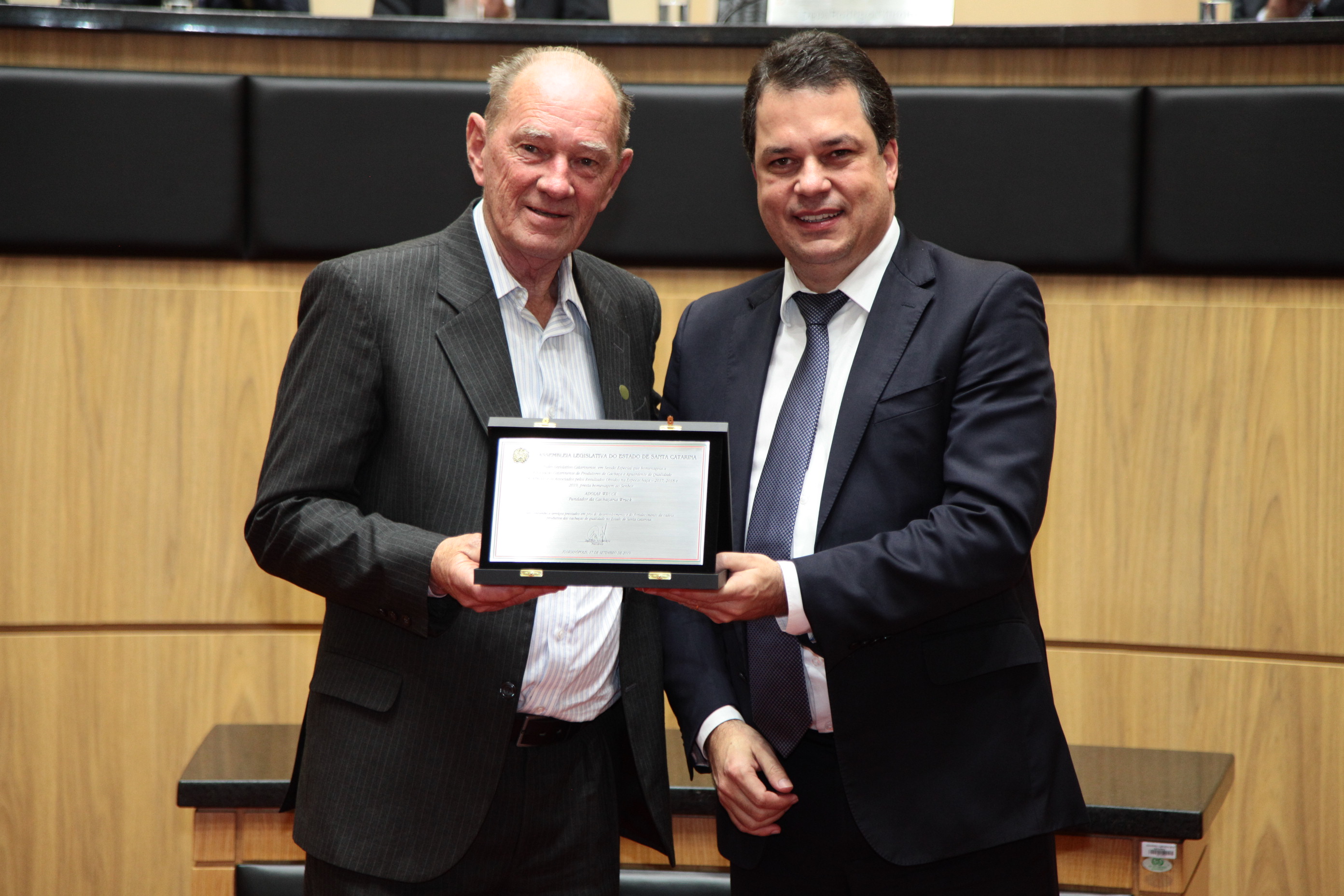 Homenagem à Associação Catarinense dos Produtores de Cachaça e Aguardente de Qualidade de Santa Catarina