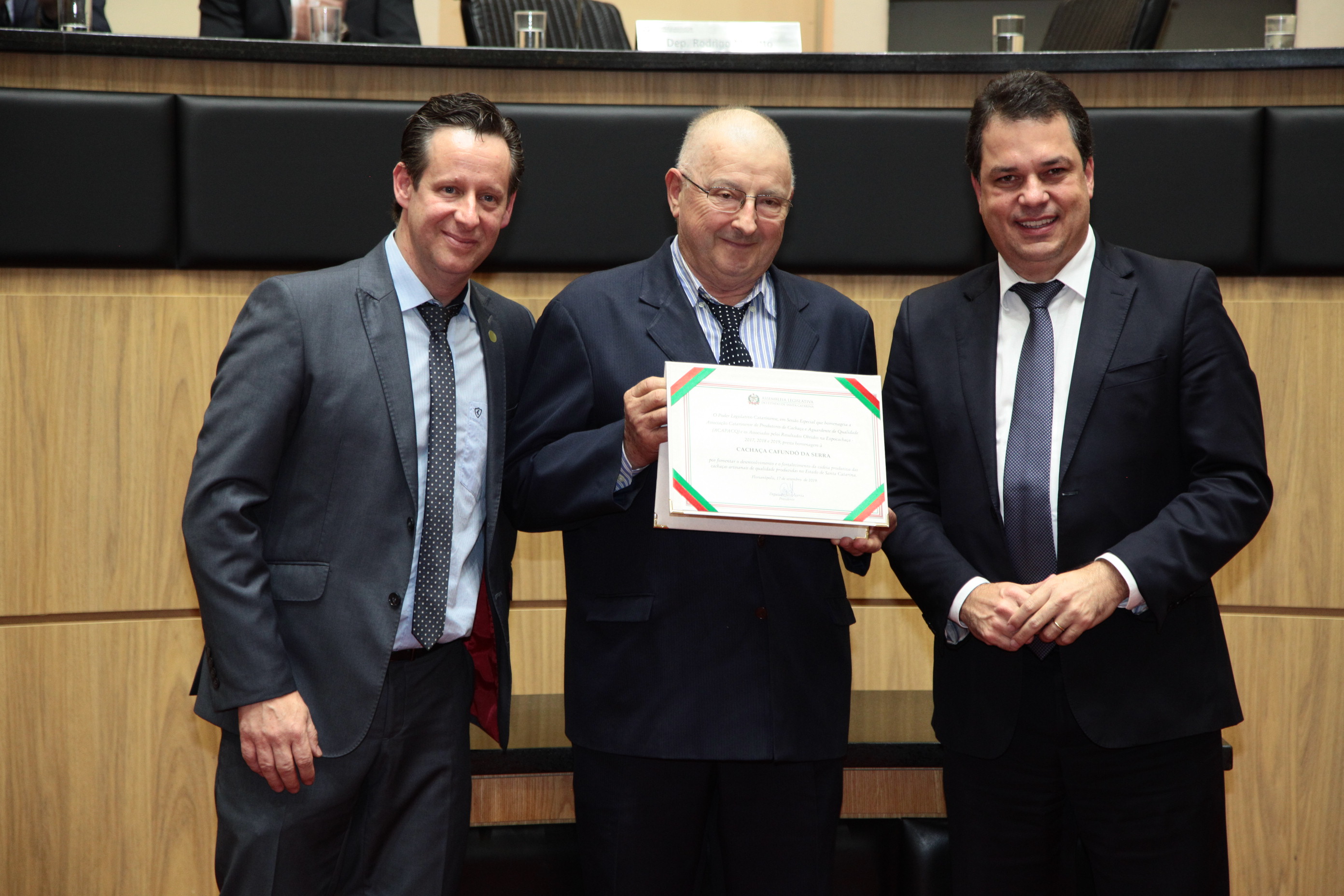 Homenagem à Associação Catarinense dos Produtores de Cachaça e Aguardente de Qualidade de Santa Catarina