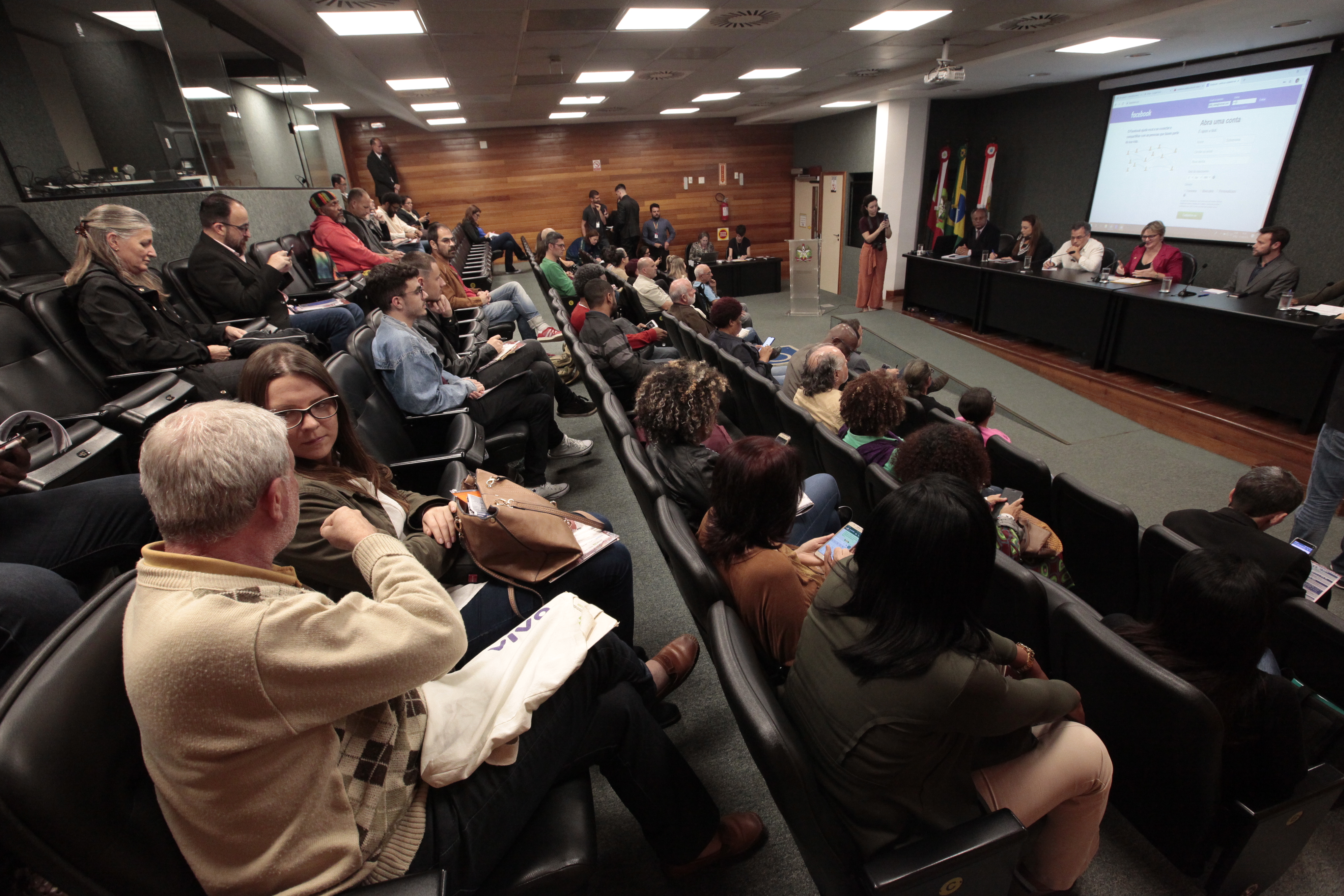 Audiência Pública _ Para Debater a Situação do Prédio da Escola Antonieta de Barros