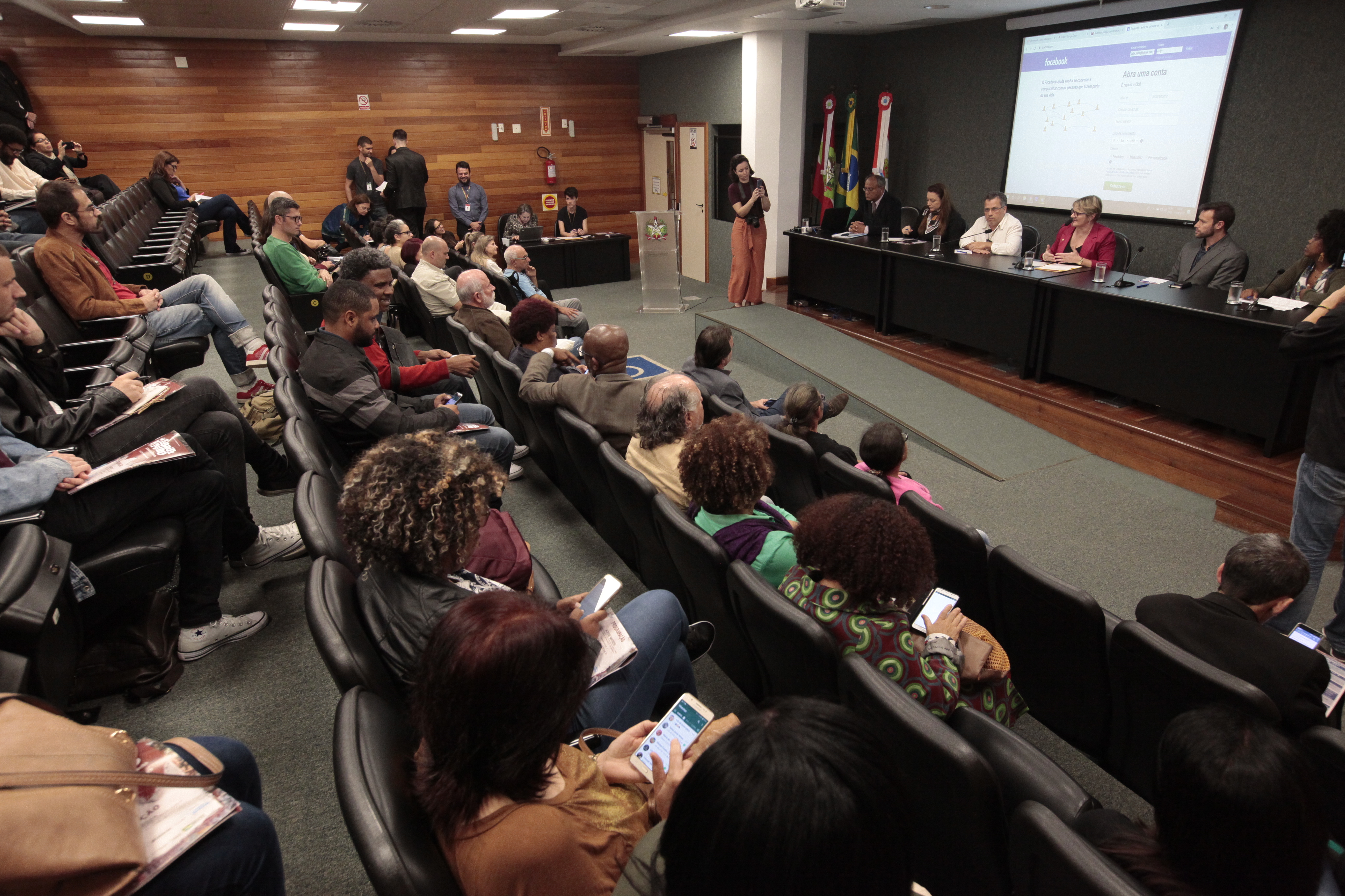 Audiência Pública _ Para Debater a Situação do Prédio da Escola Antonieta de Barros