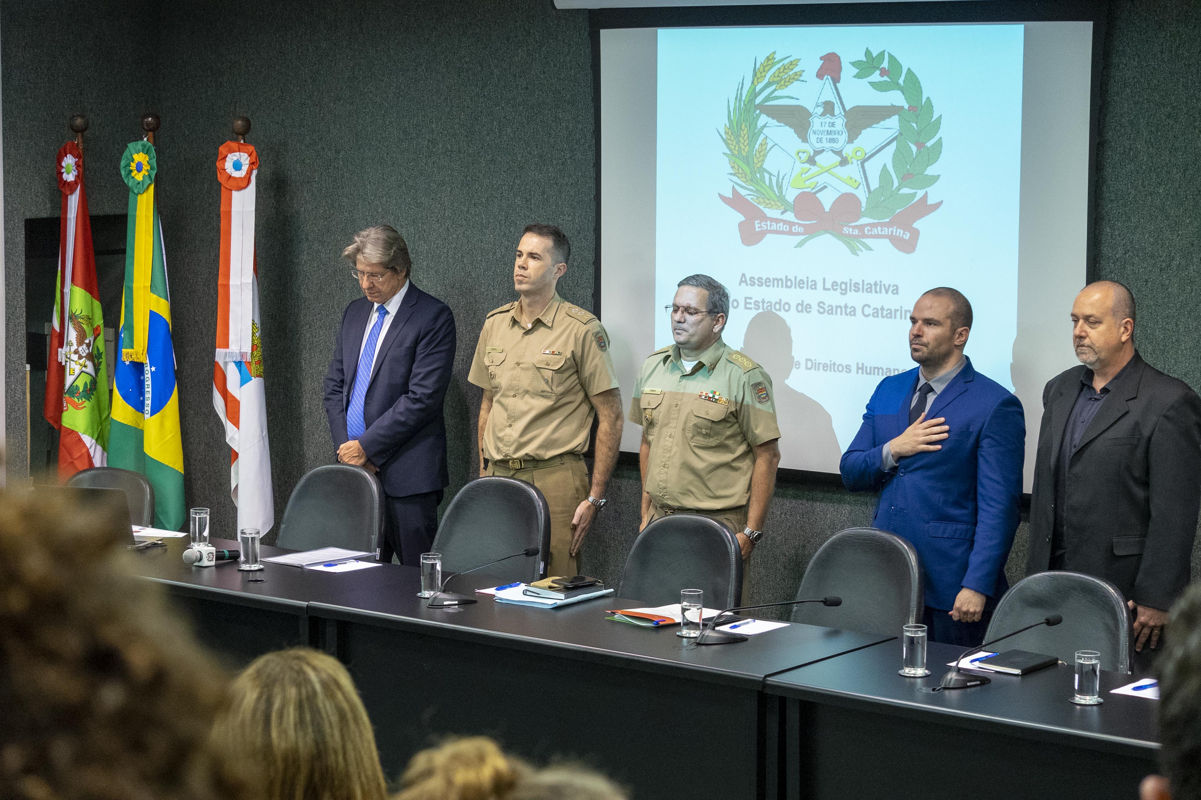 Audiência Pública Discute Obrigatoriedade de Exame Toxicológico para Vestibulandos