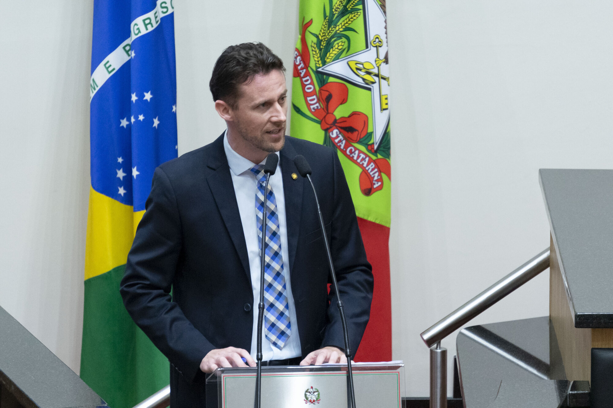 Fernando Krelling pede urgência para recuperação da Serra Dona Francisca