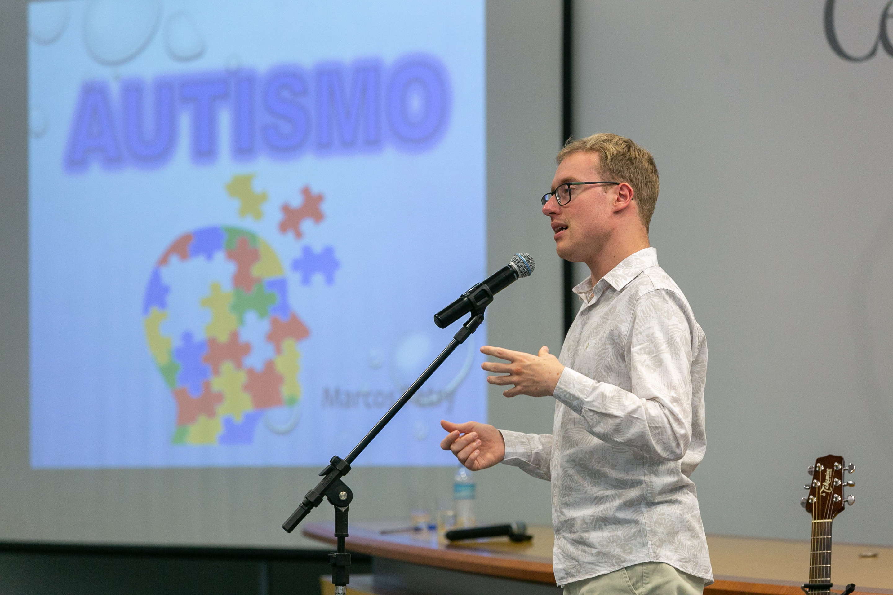 Palestrante e escritor Marcos Petry