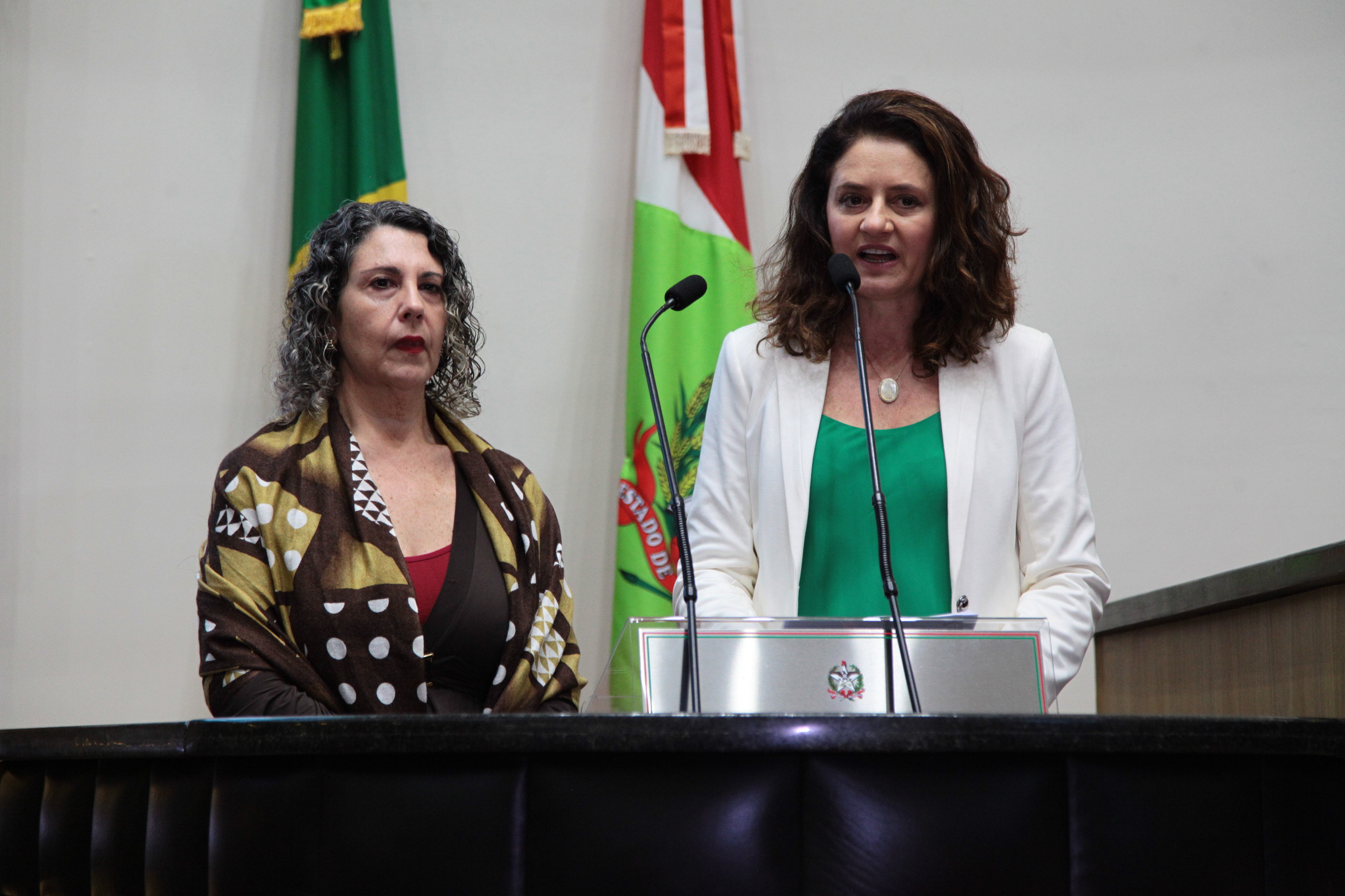 Professora Andrea Montemuro