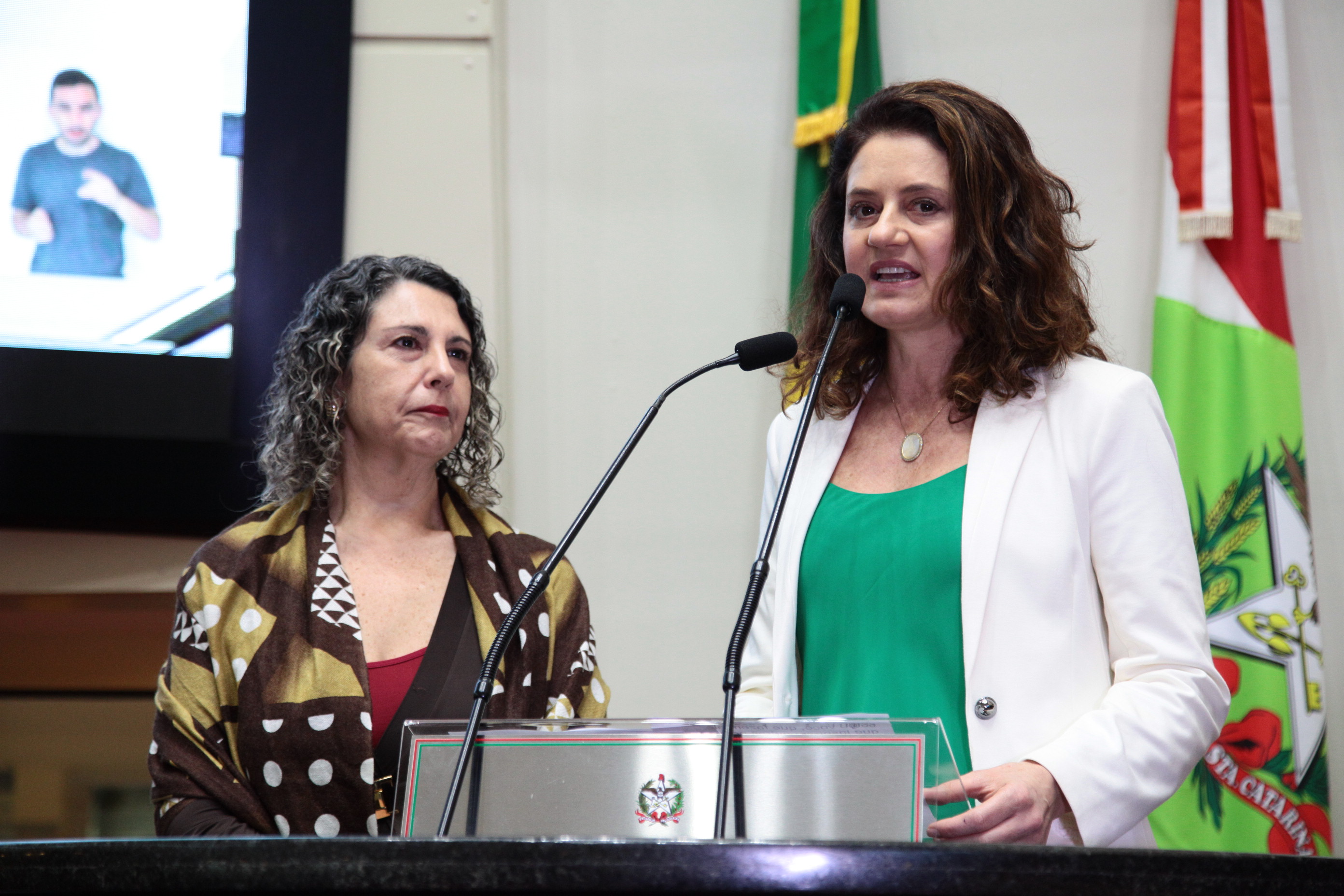 Professora Andrea Montemuro