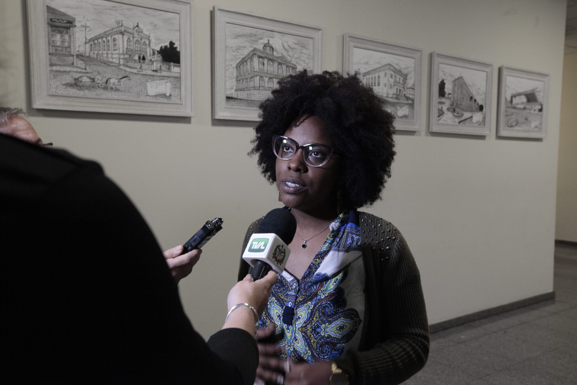 Vice-presidente da Associação de Mulheres Negras Antonieta de Barros, Carol Carvalho