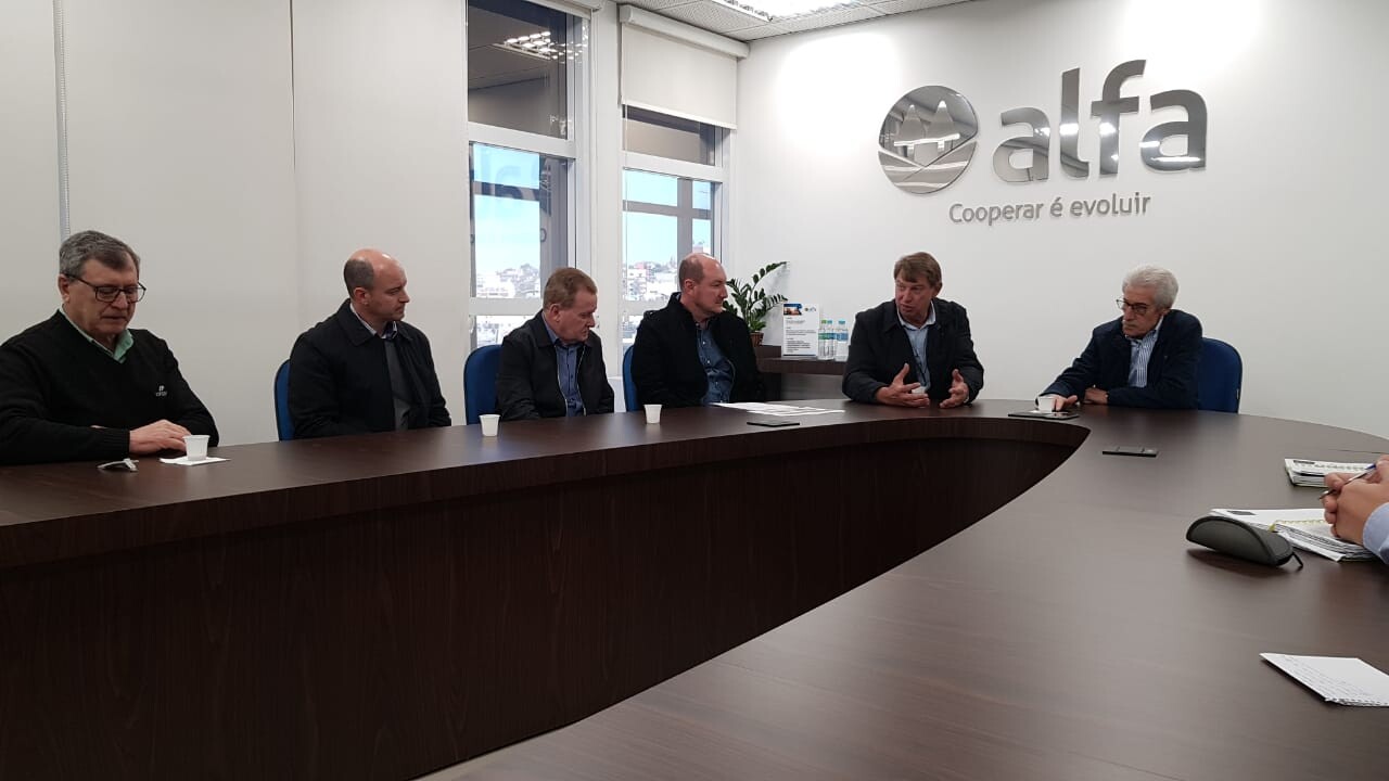 De Nadal ouve demandas das cooperativas do oeste catarinense