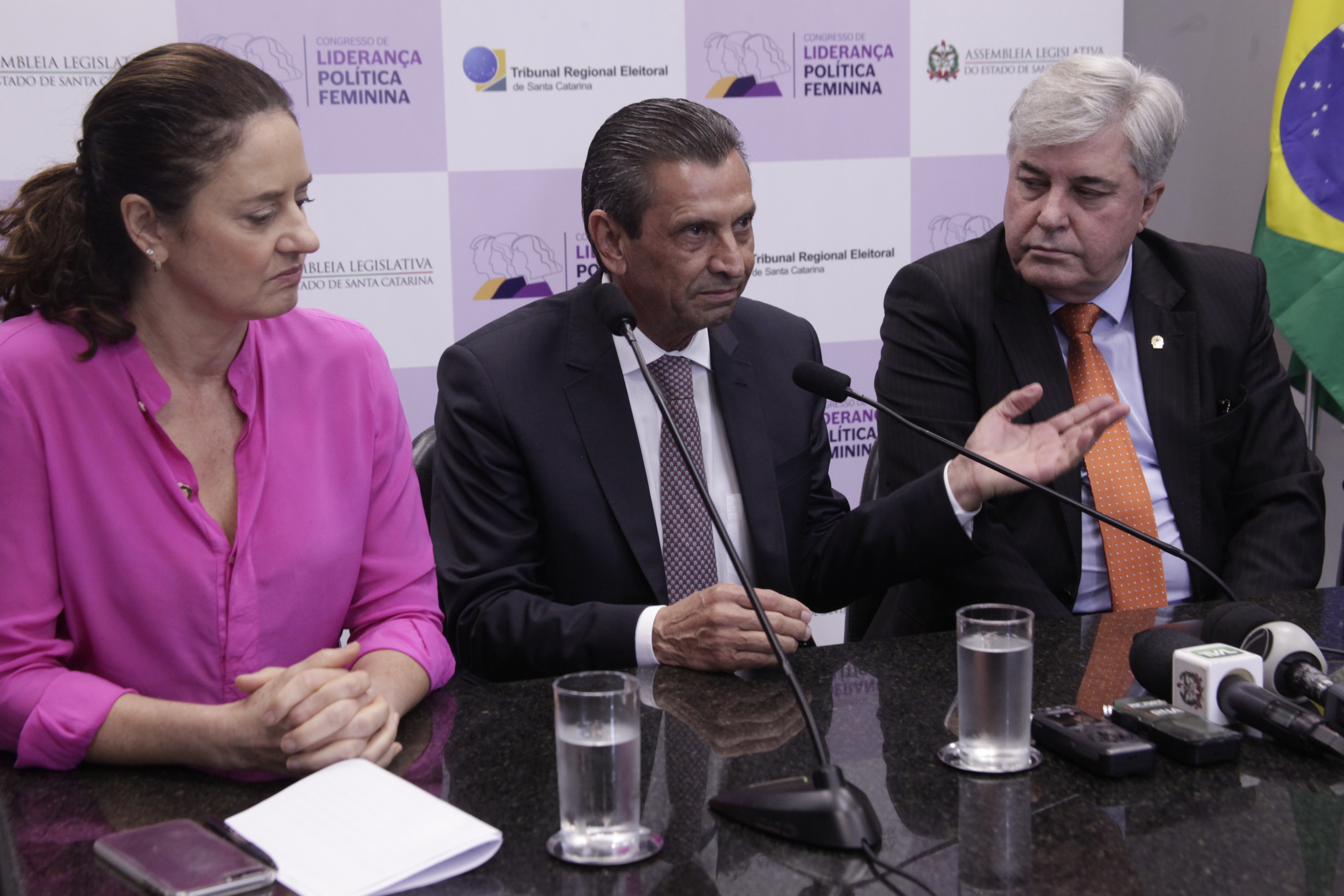 Coletiva Congresso Liderança Feminina na Política