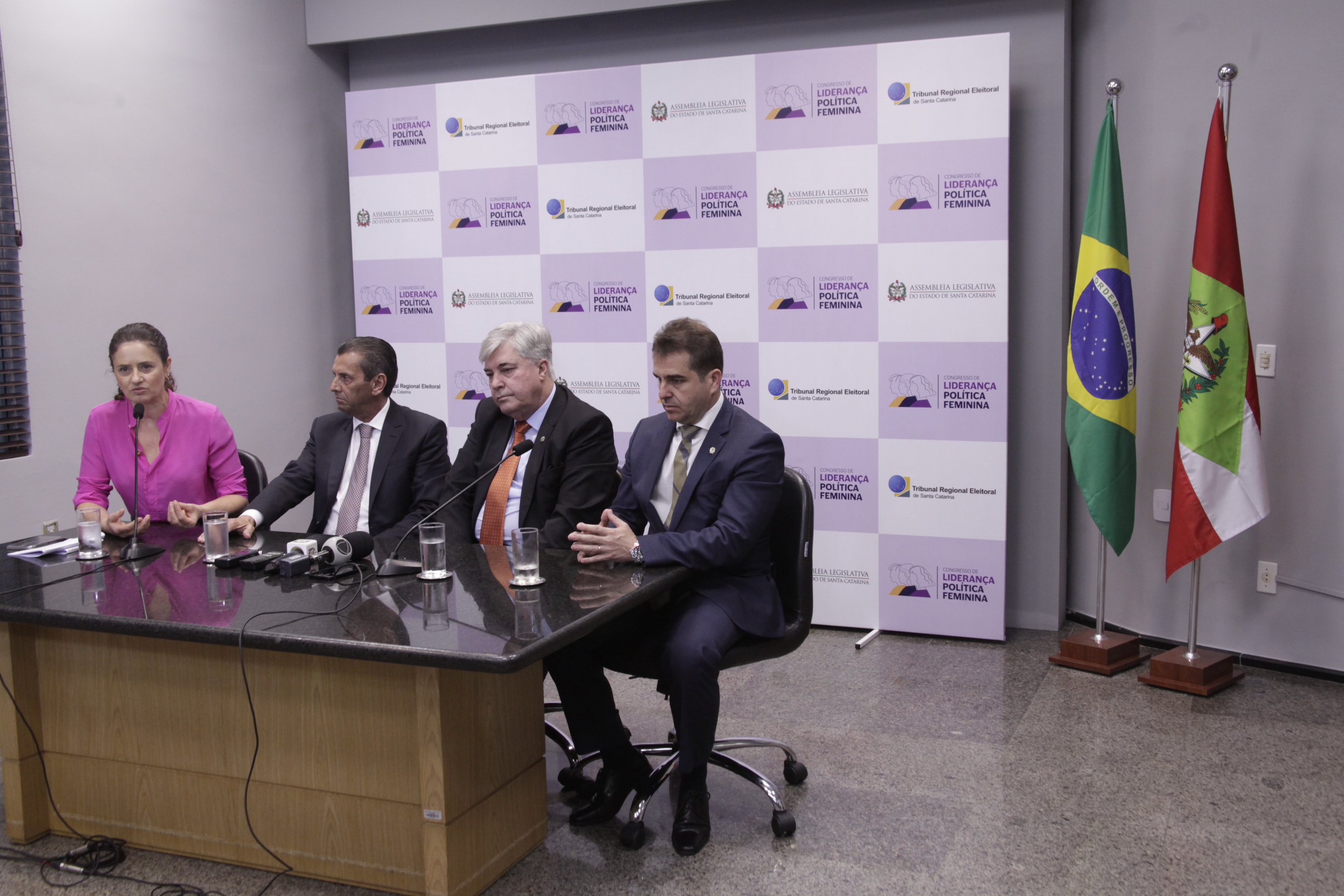 Coletiva Congresso Liderança Feminina na Política