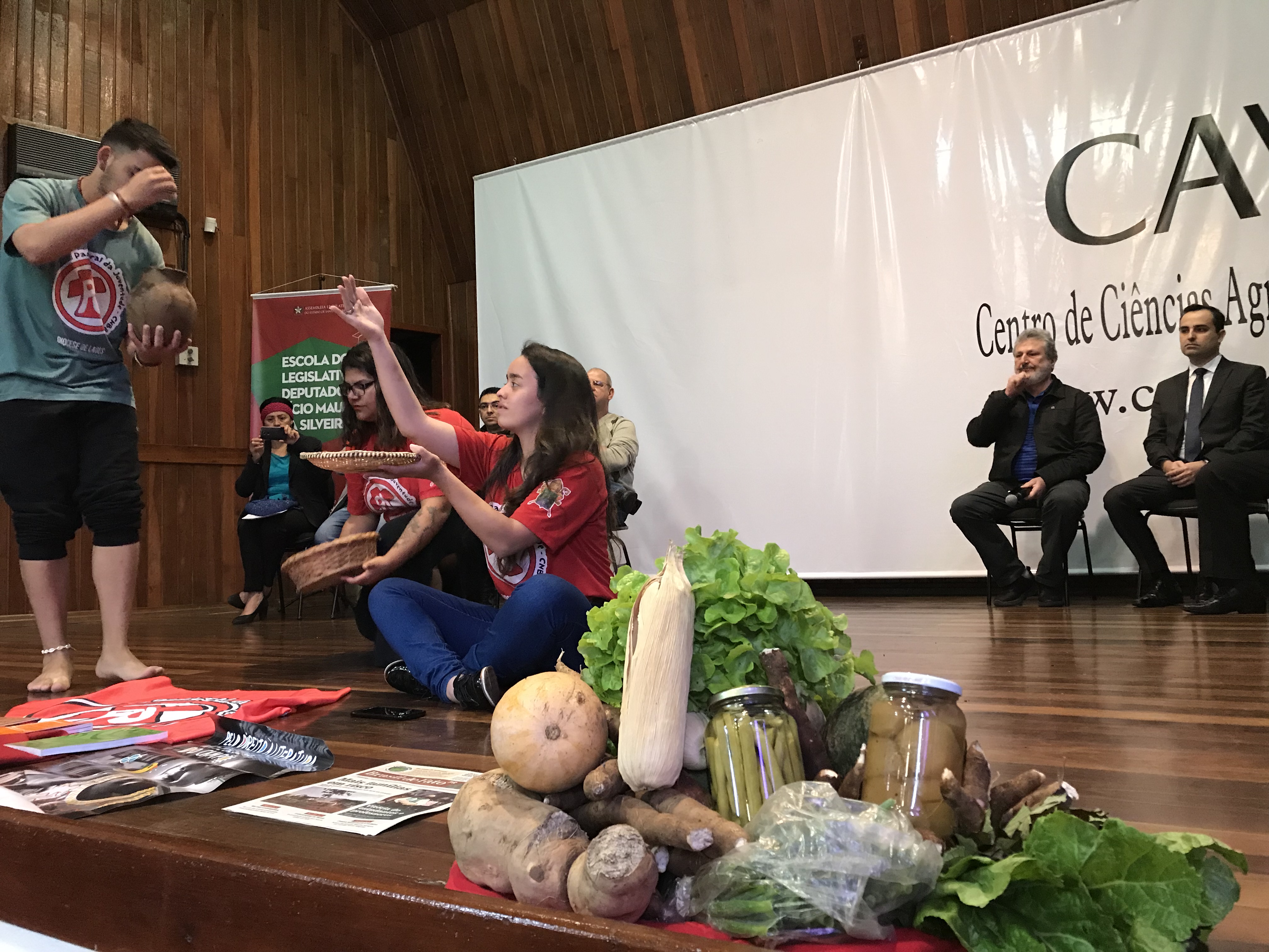 Seminário Meio Ambiente e Sociedade 2019 - Apresentação cultural da Pastoral da Juventude de Lages