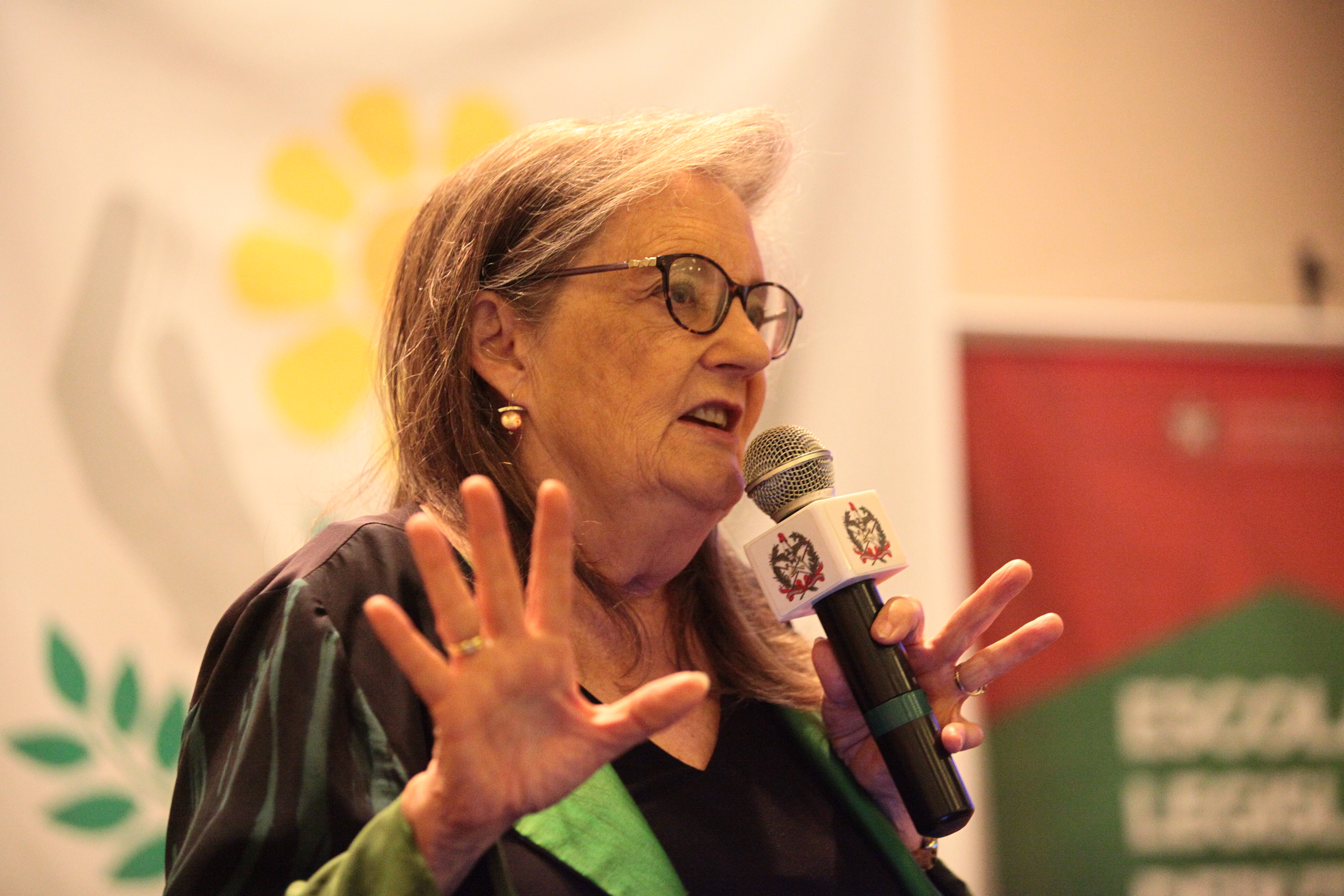 XI Encontro Catarinense da Síndrome do X Frágil - Dra. Randi Hagerman, neuropediatra.