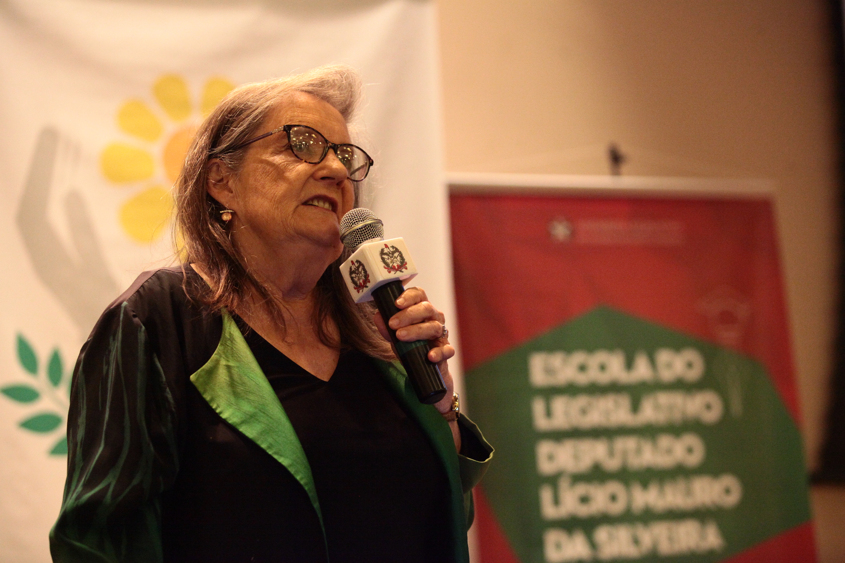 XI Encontro Catarinense da Síndrome do X Frágil - Dra. Randi Hagerman, neuropediatra.