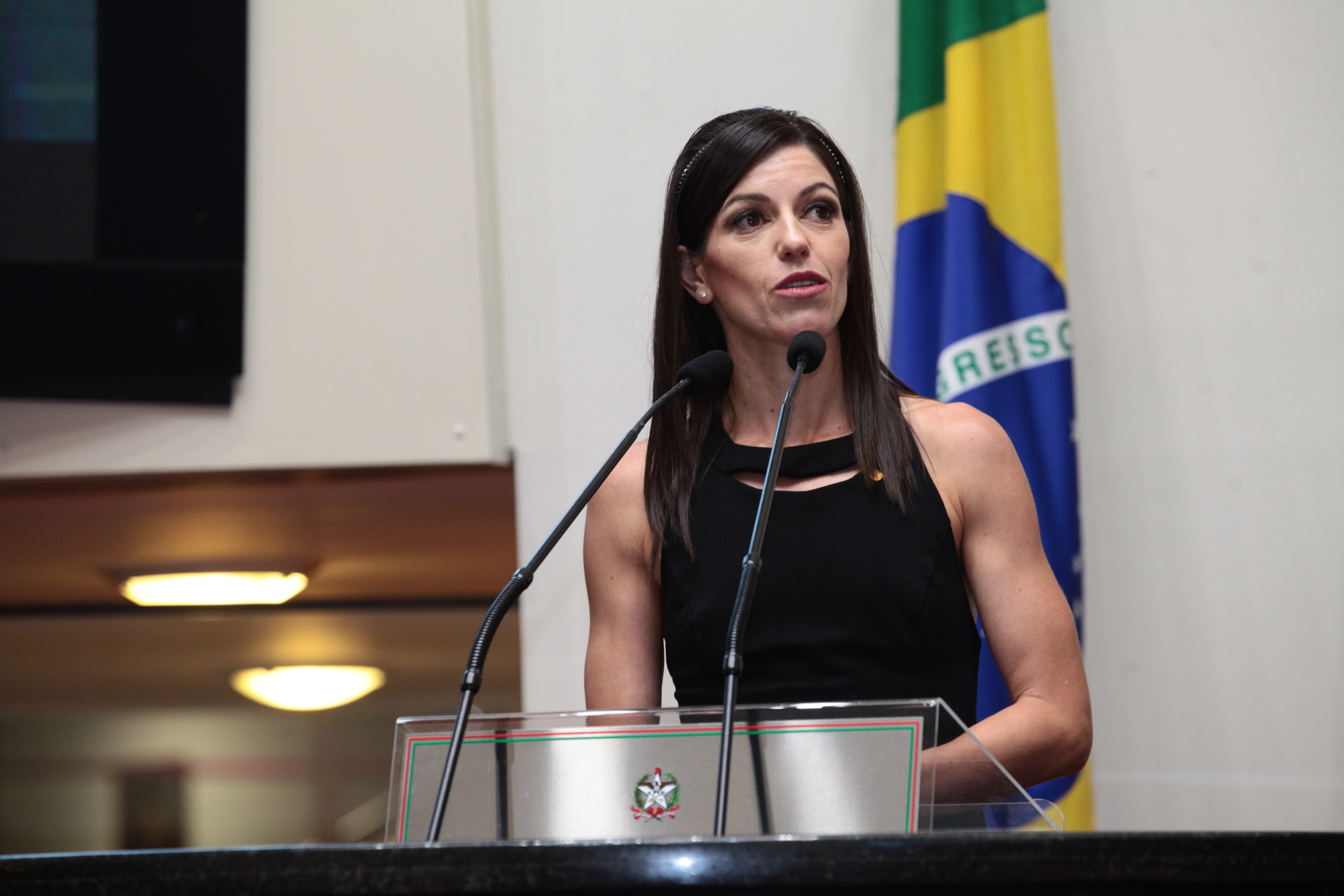 Sessão Especial - Homenagem os atletas de Santa Catarina que participaram dos Jogos Pan-Americanos - Atleta Simone Ferraz