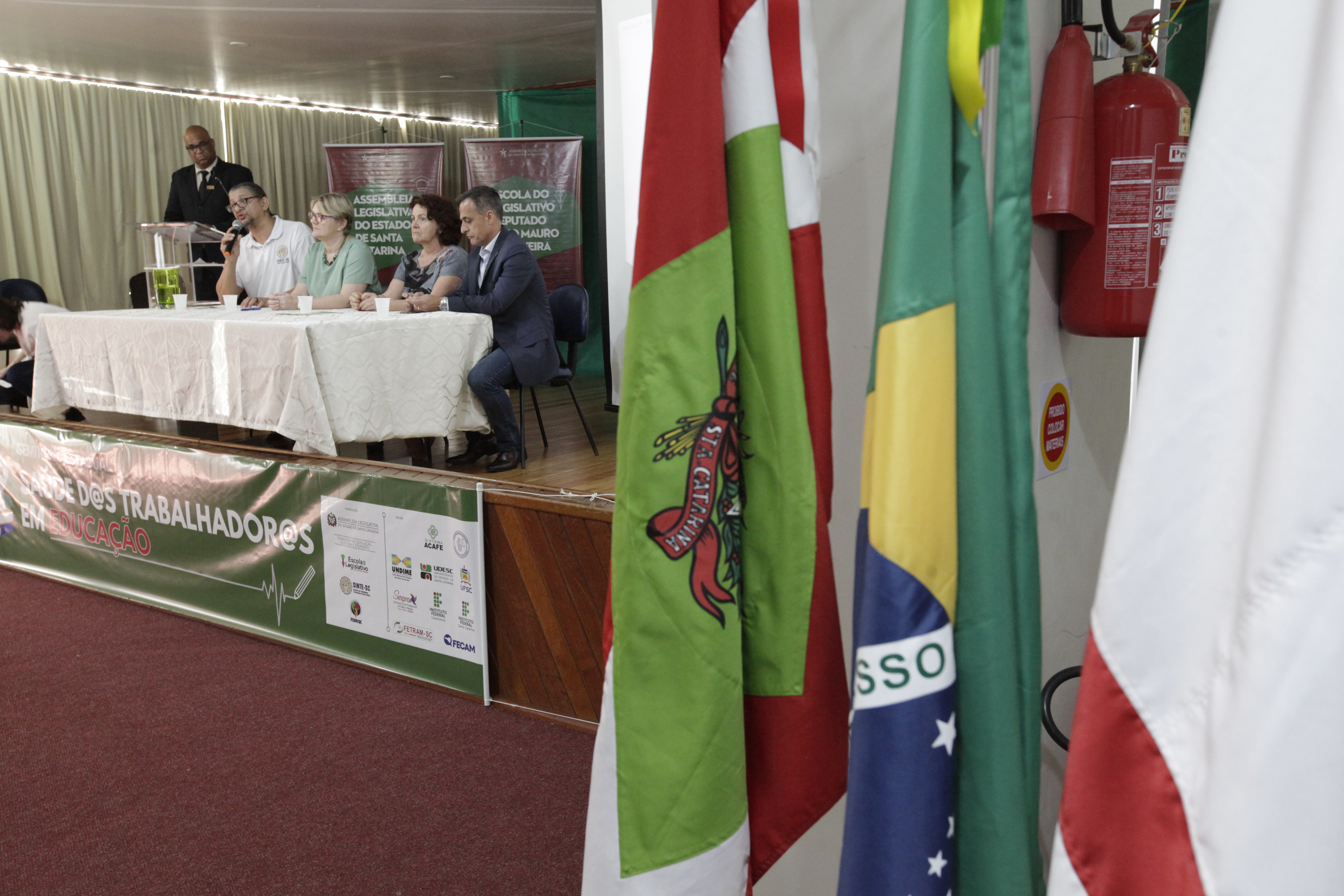 Seminário _ Saúde dos Trabalhadores em Educação