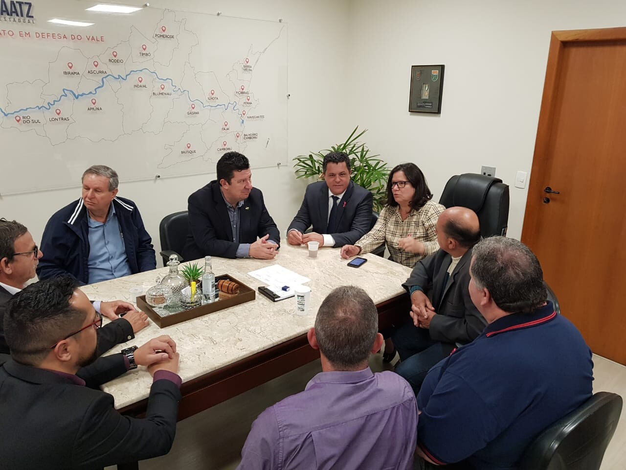 Deputado Ivan Naatz e comitiva de Biguaçu