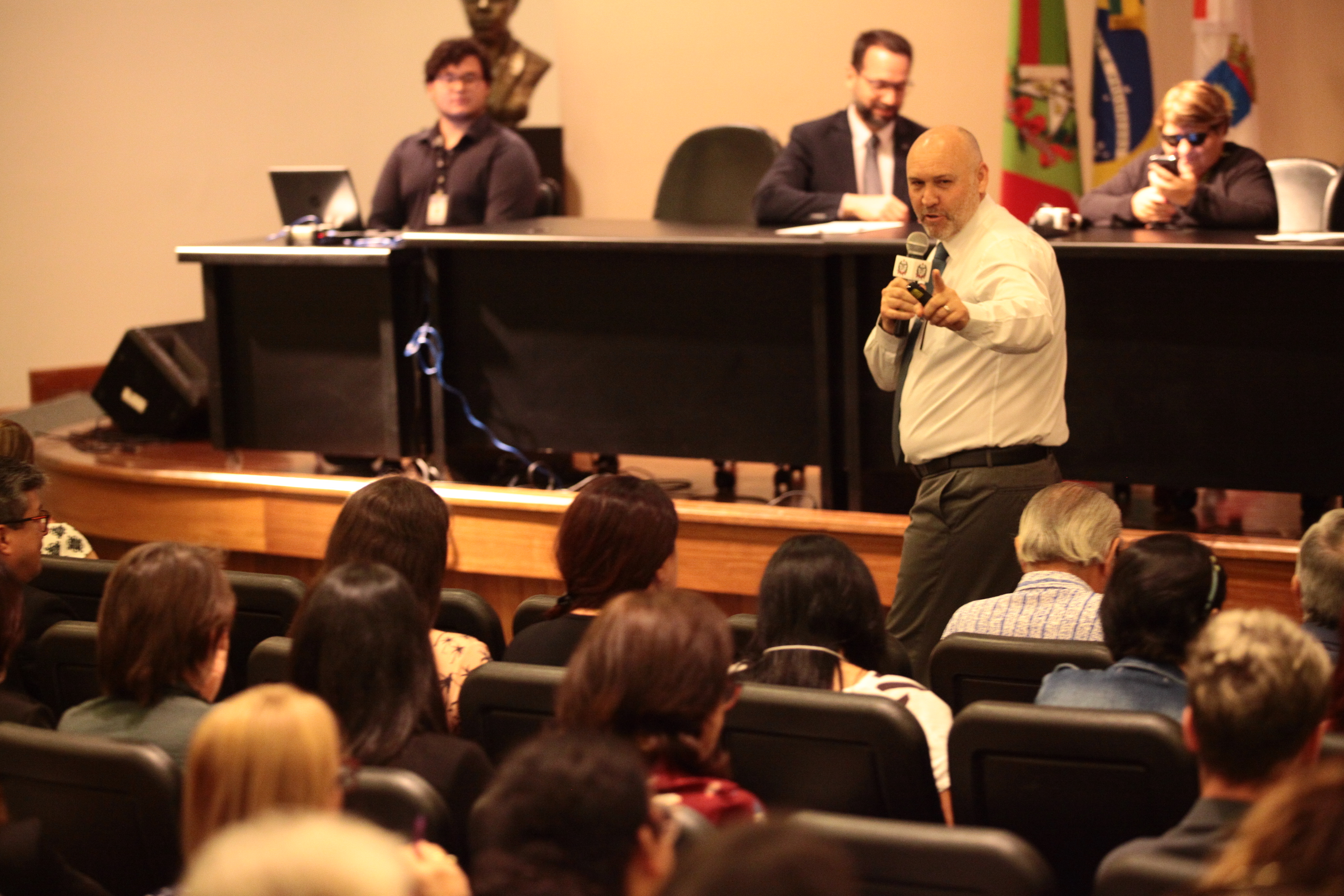 Seminário: A Importância das entidades na política de Assistência Social - Alberto Alegre