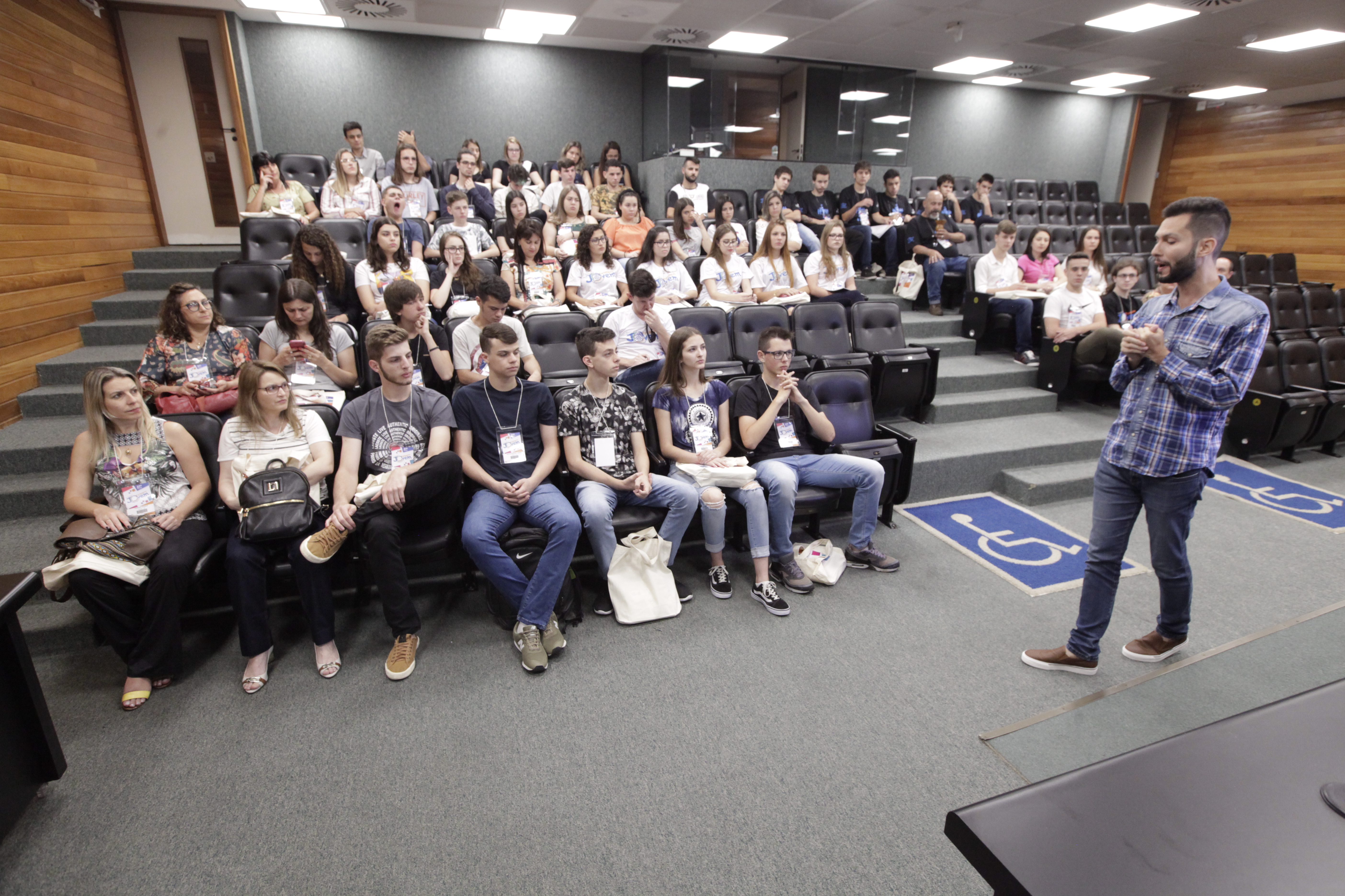 Parlamento Jovem