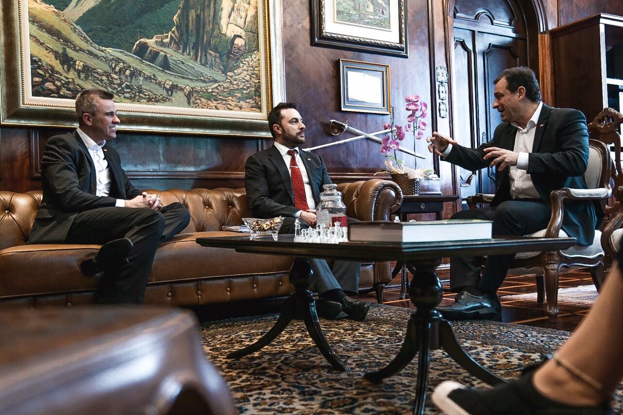 Governador recebe Marcius Machado para discutir as demandas da Serra