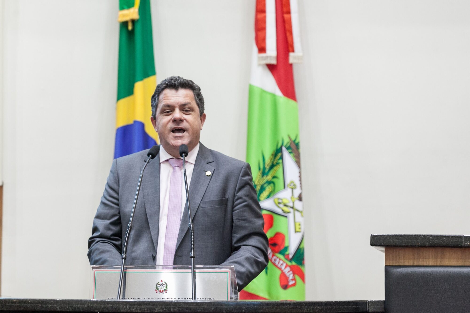 Ivan Naatz critica situação precária da SC-135 e pede providências