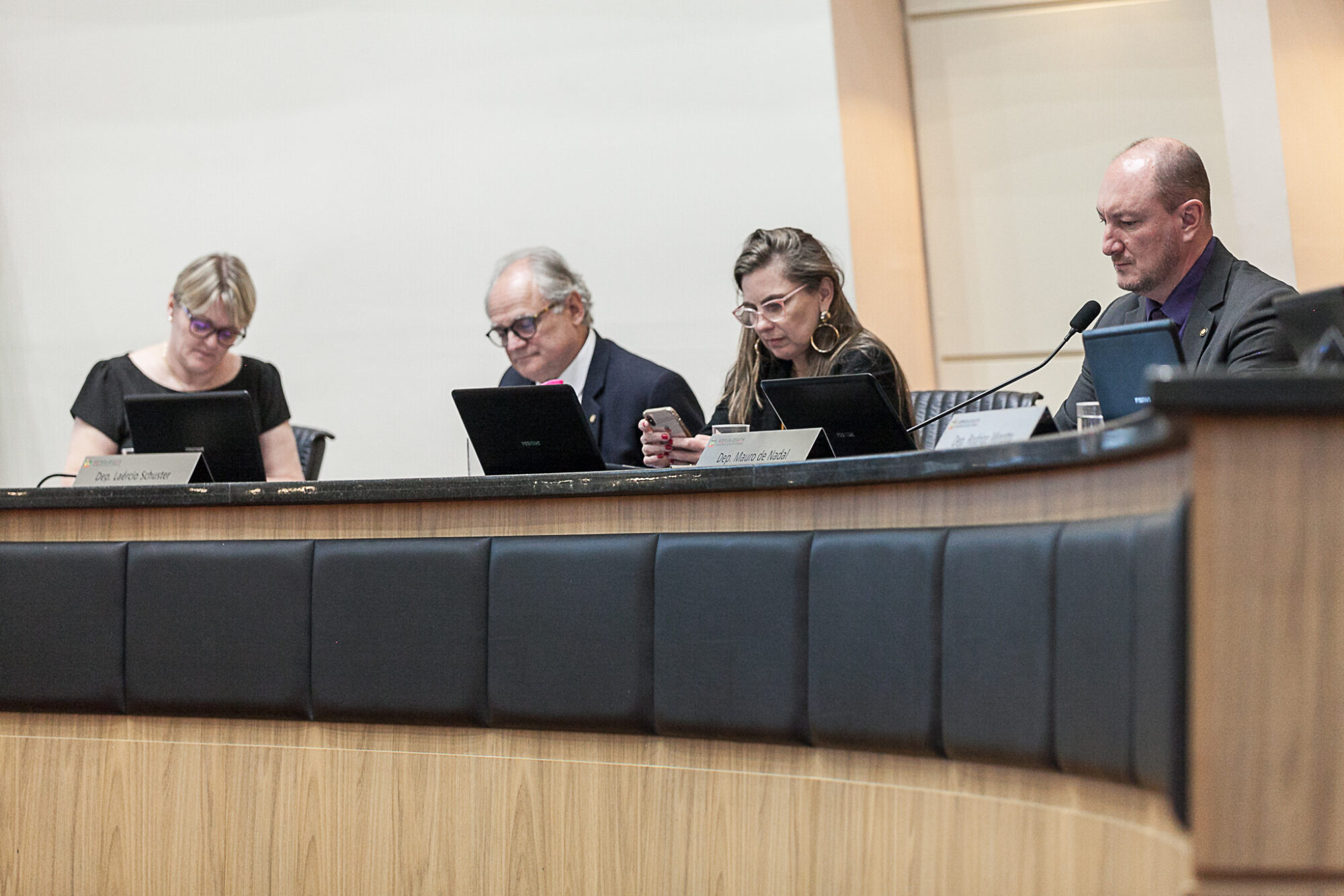 Sessão desta terça-feira (3)