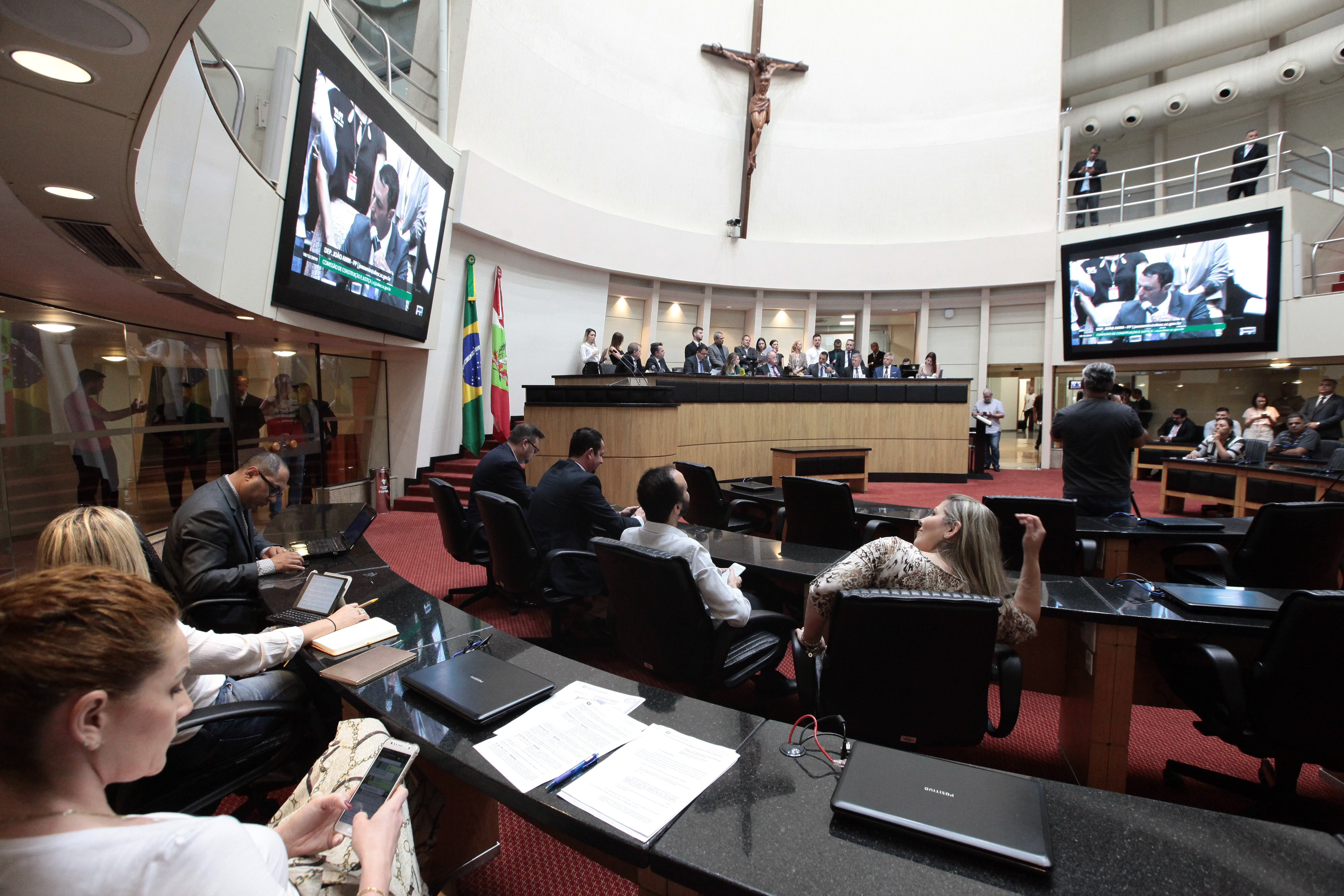 Comissão de Constituição e Justiça