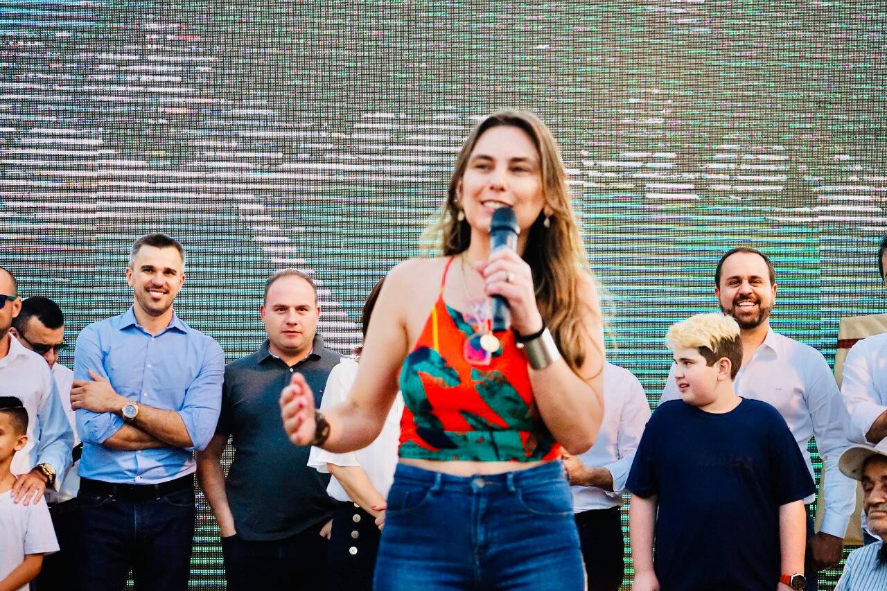 Governador anuncia pavimentação do Morro de Zimbros, em Bombinhas, para 2020