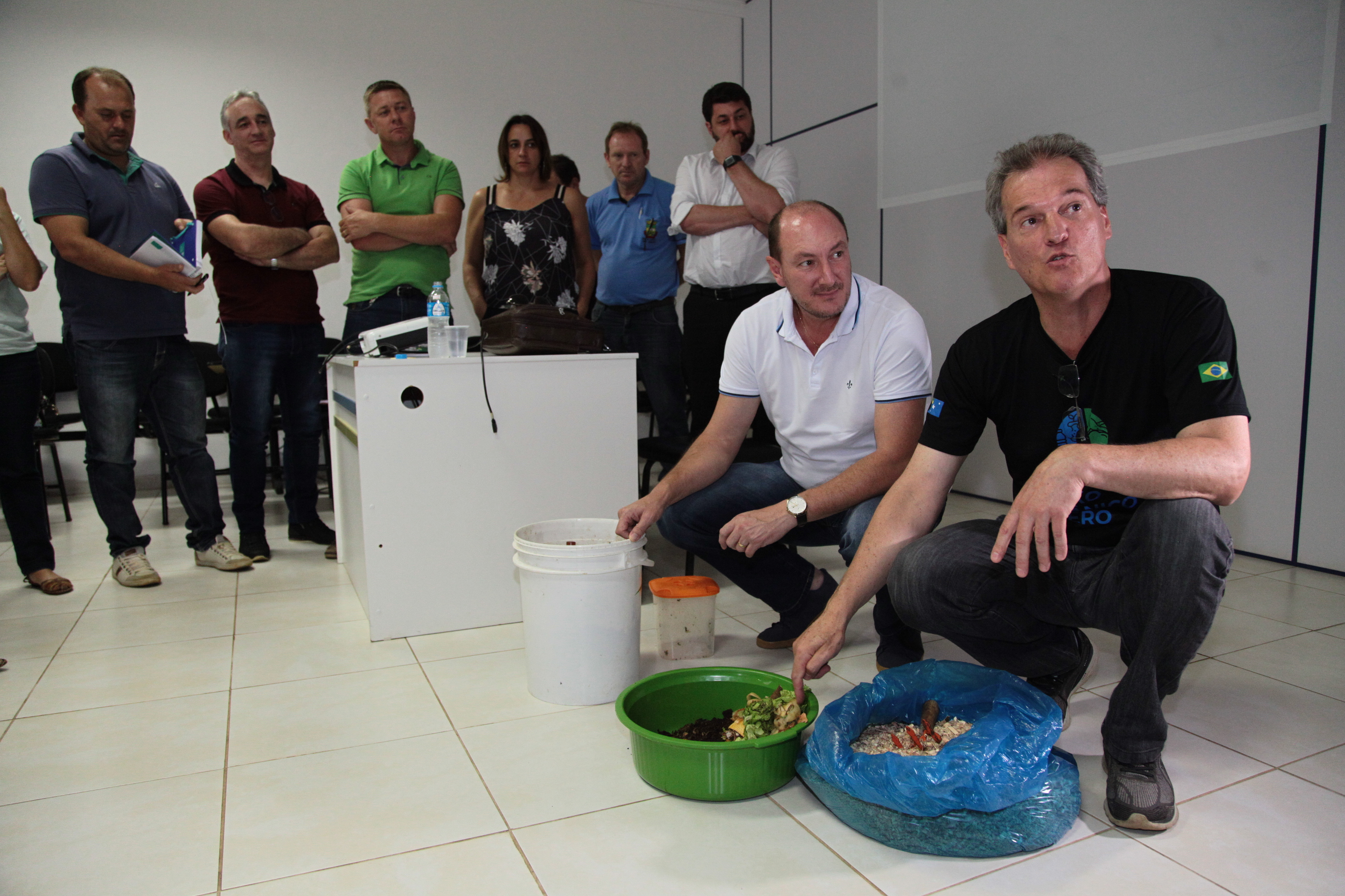 Cunha Porã - Palestras do Lixo Orgânico Zero no Oeste de SC