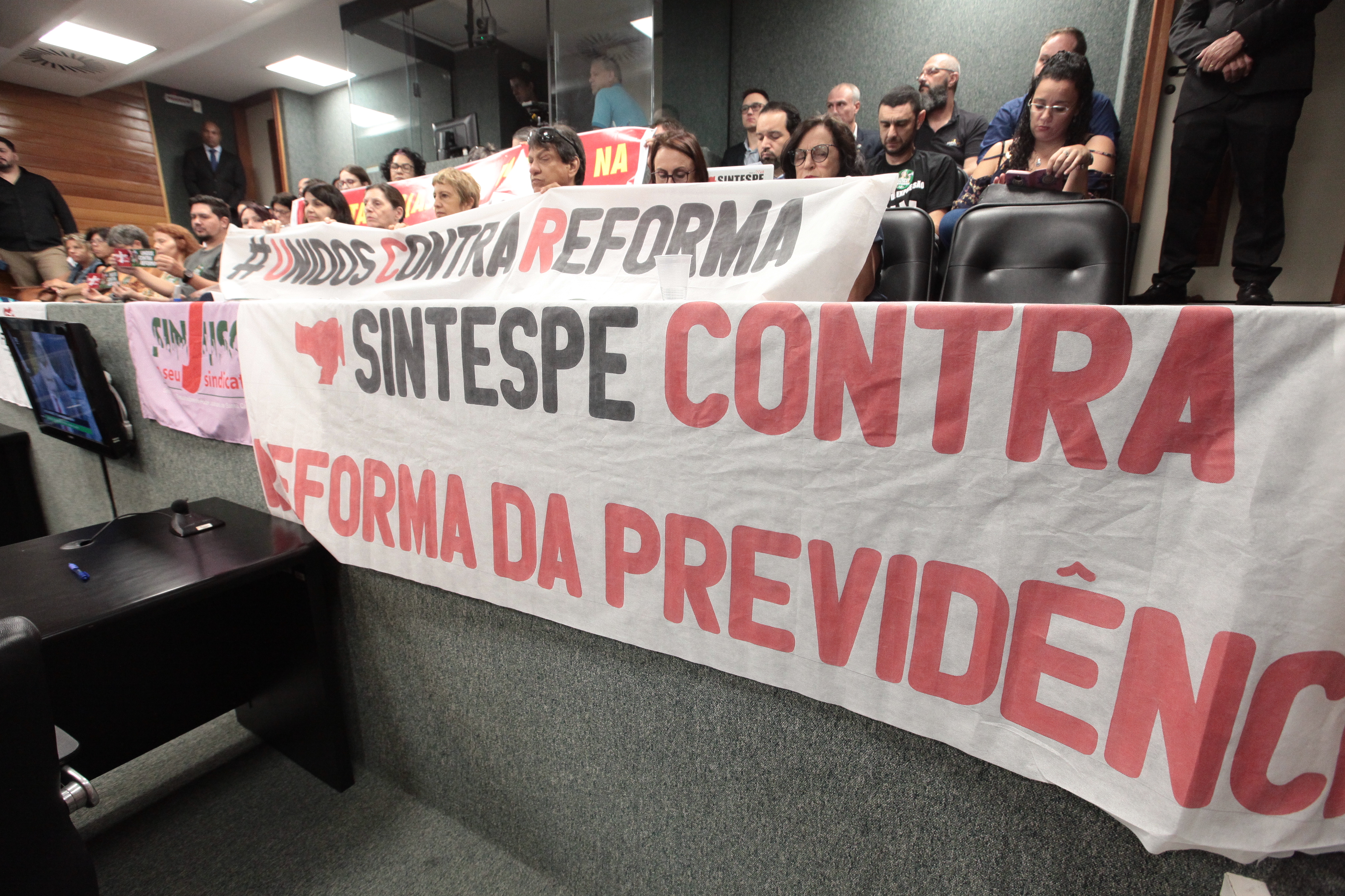 Comissão de Constituição e Justiça