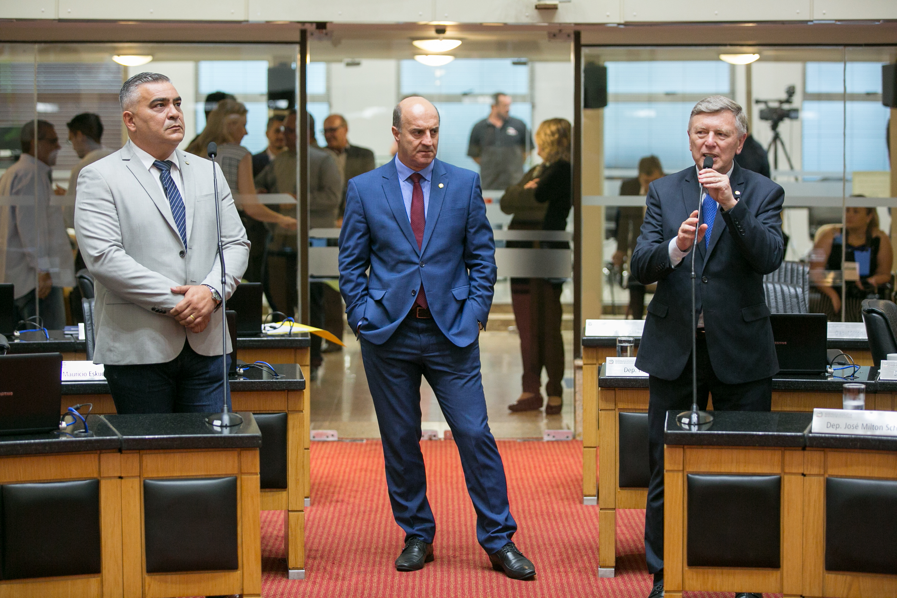 Deputado Sargento Lima (PSL), Deputado José Milton Scheffer (PP) e Deputado Milton Hobus (PSD)