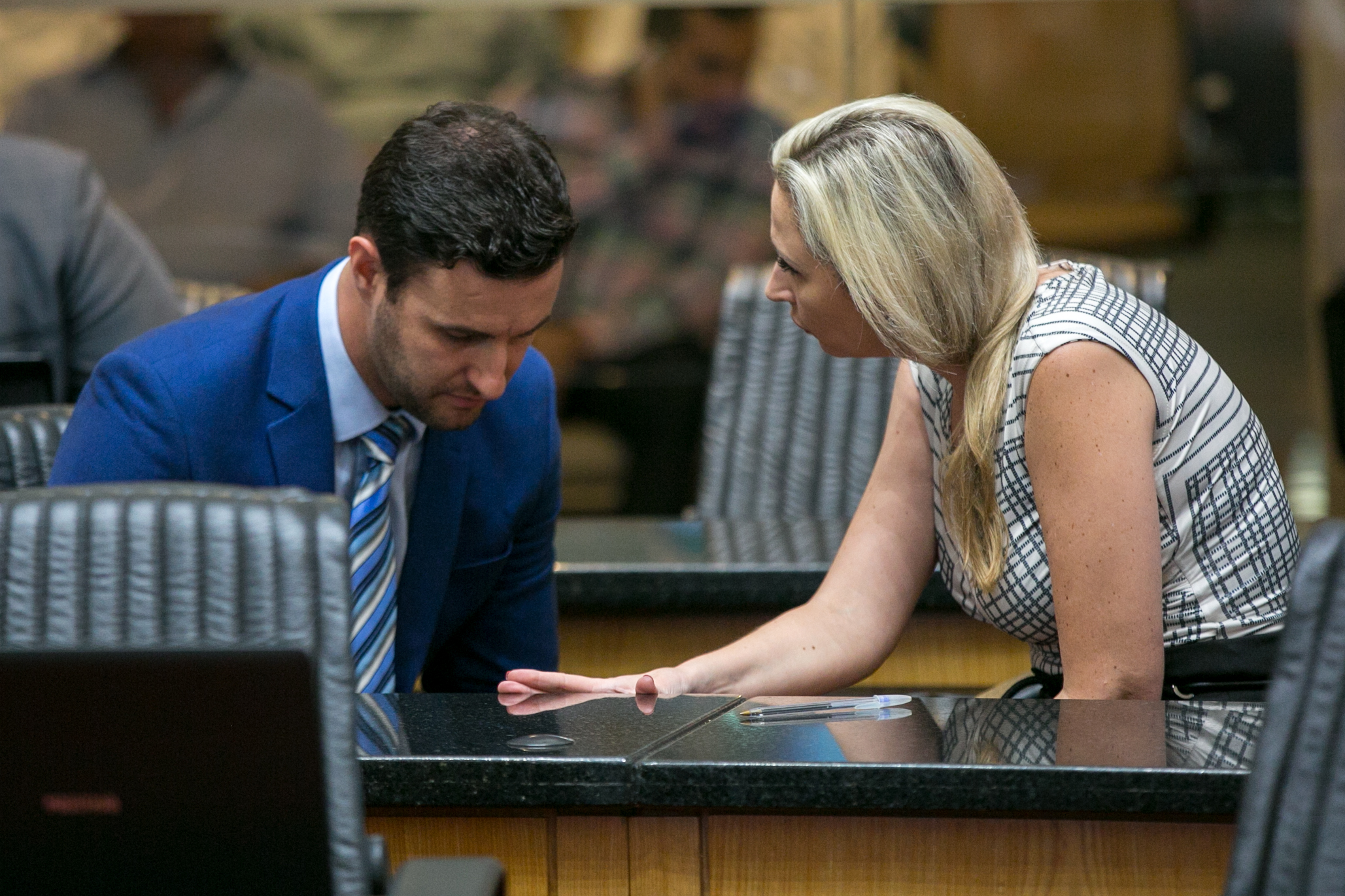 Deputado Felipe Estevão (PSL) e Deputada Anna Carolina (PSDB)