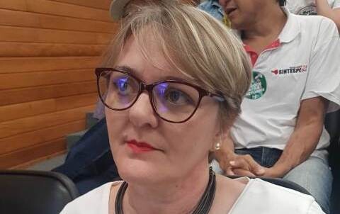 Luciane vota não à proposta que mexe na aposentadoria dos servidores