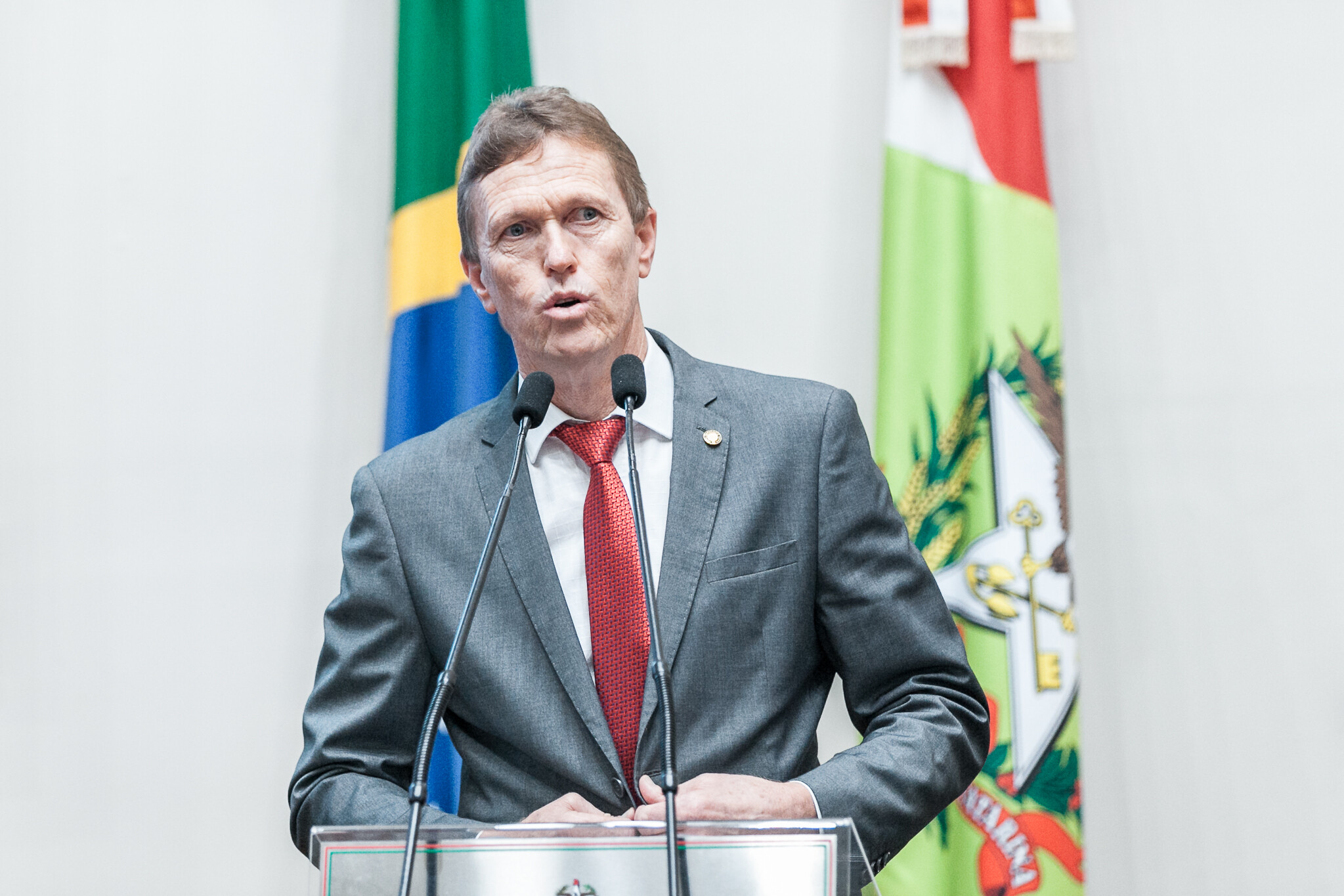 Bancada do MDB marca posição contra possível tributação de defensivos agrícolas