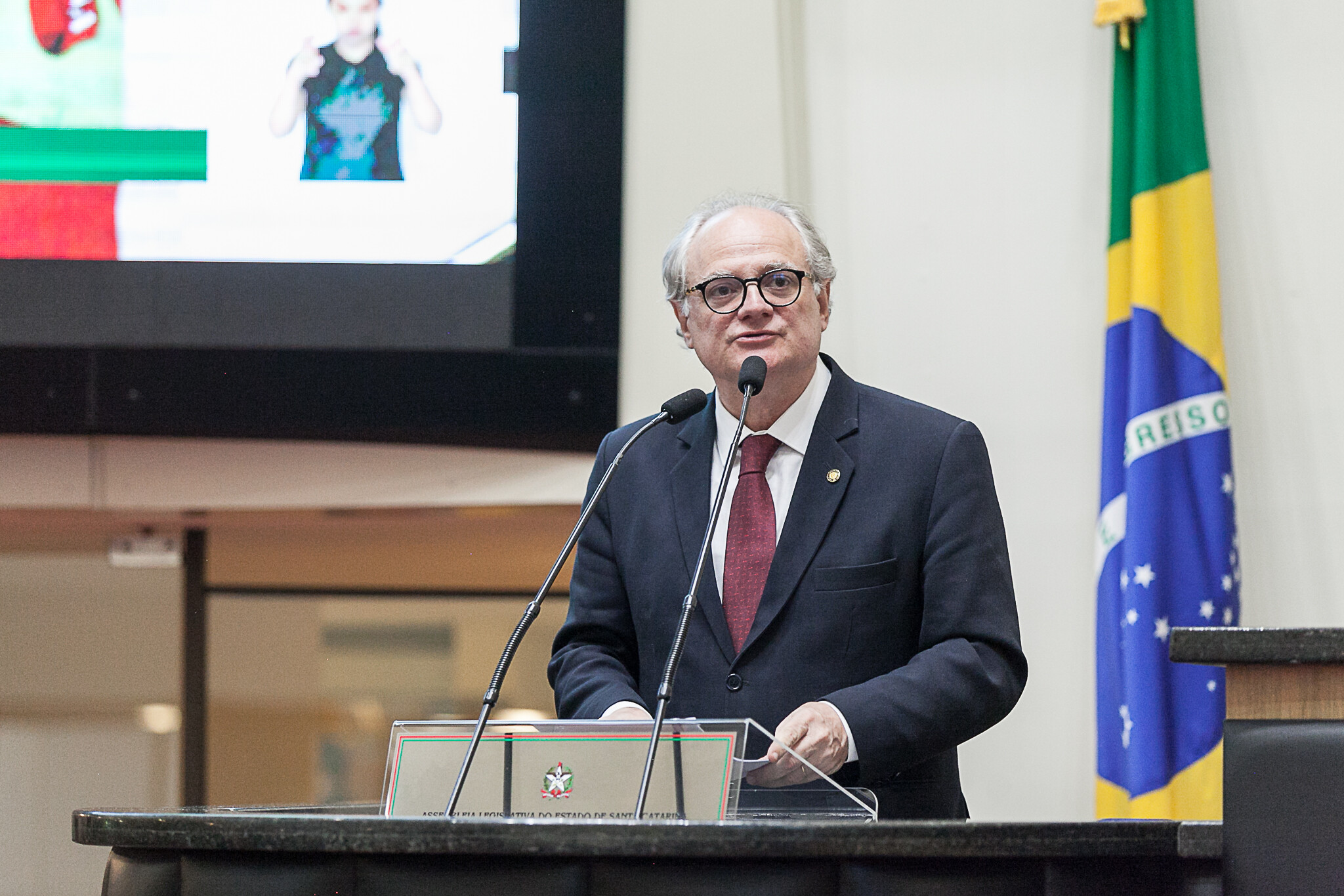 Governador e prefeitos precisam ter rédeas nas mãos, afirma Dr. Vicente
