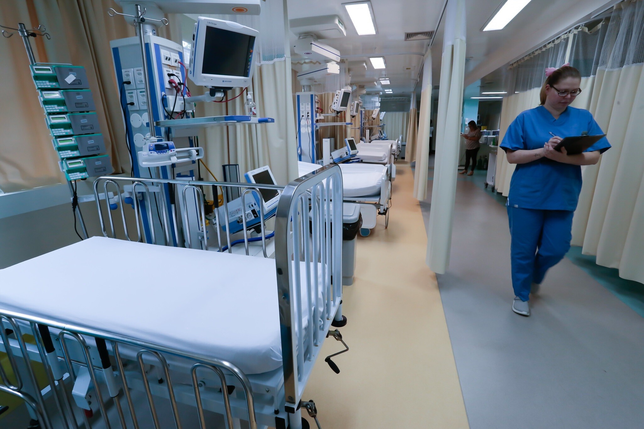 Lei que já está em vigor concede isenção de ICMS para equipamentos hospitalares. FOTO: Mauricio Vieira/Secom