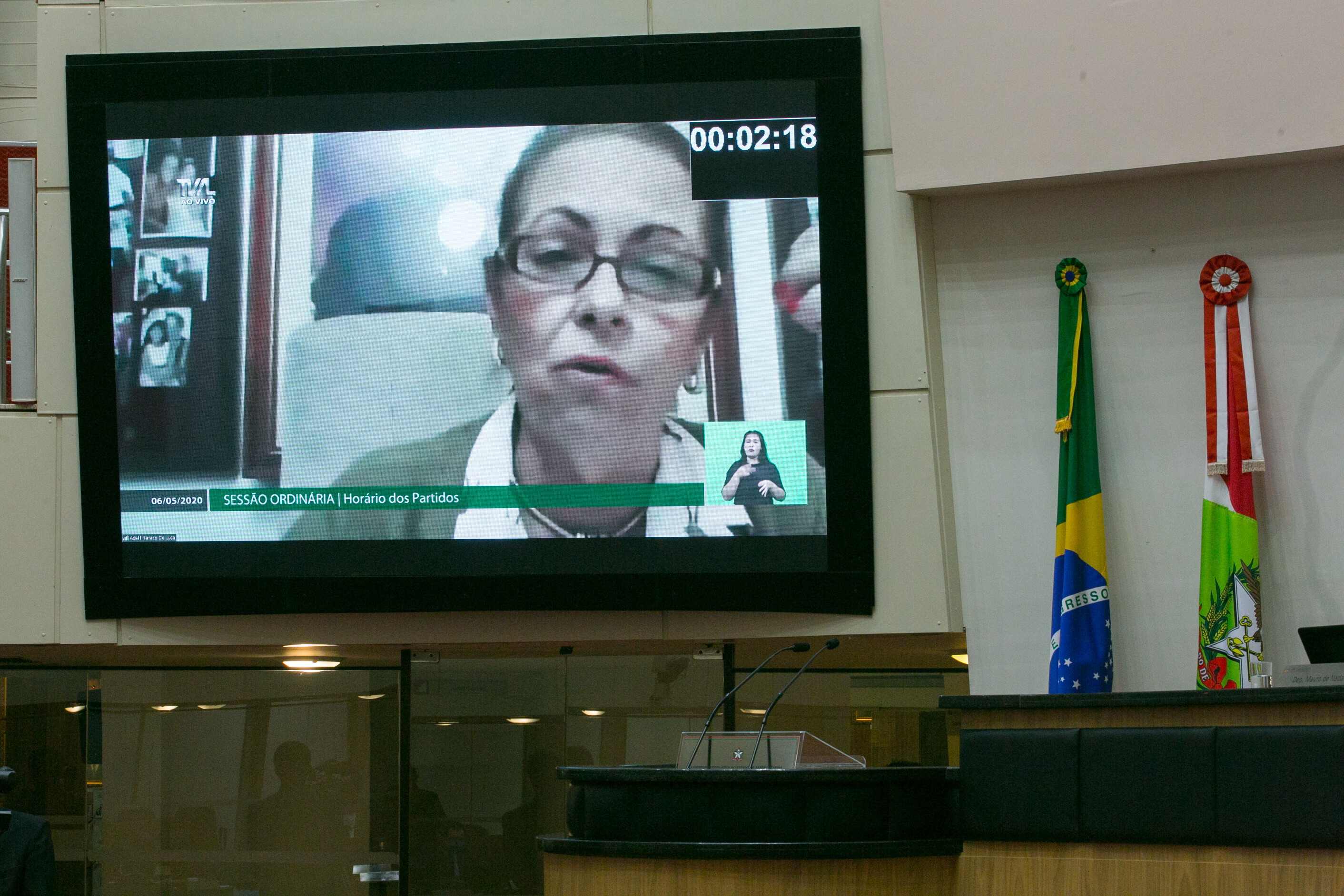 Deputada Ada de Luca é a autora do projeto que concede benefício emergencial a mulheres vítimas de violência