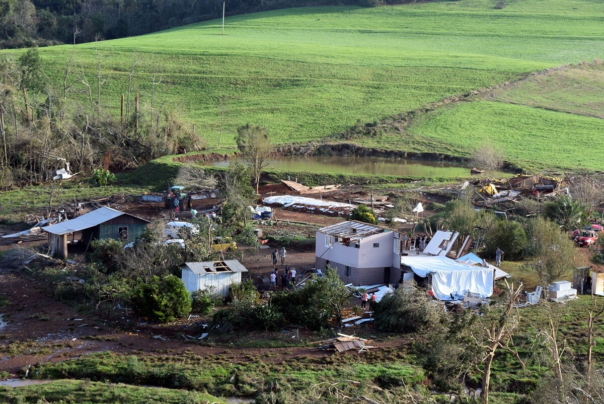 Bancada do Oeste debate situação de municípios atingidos por tornado