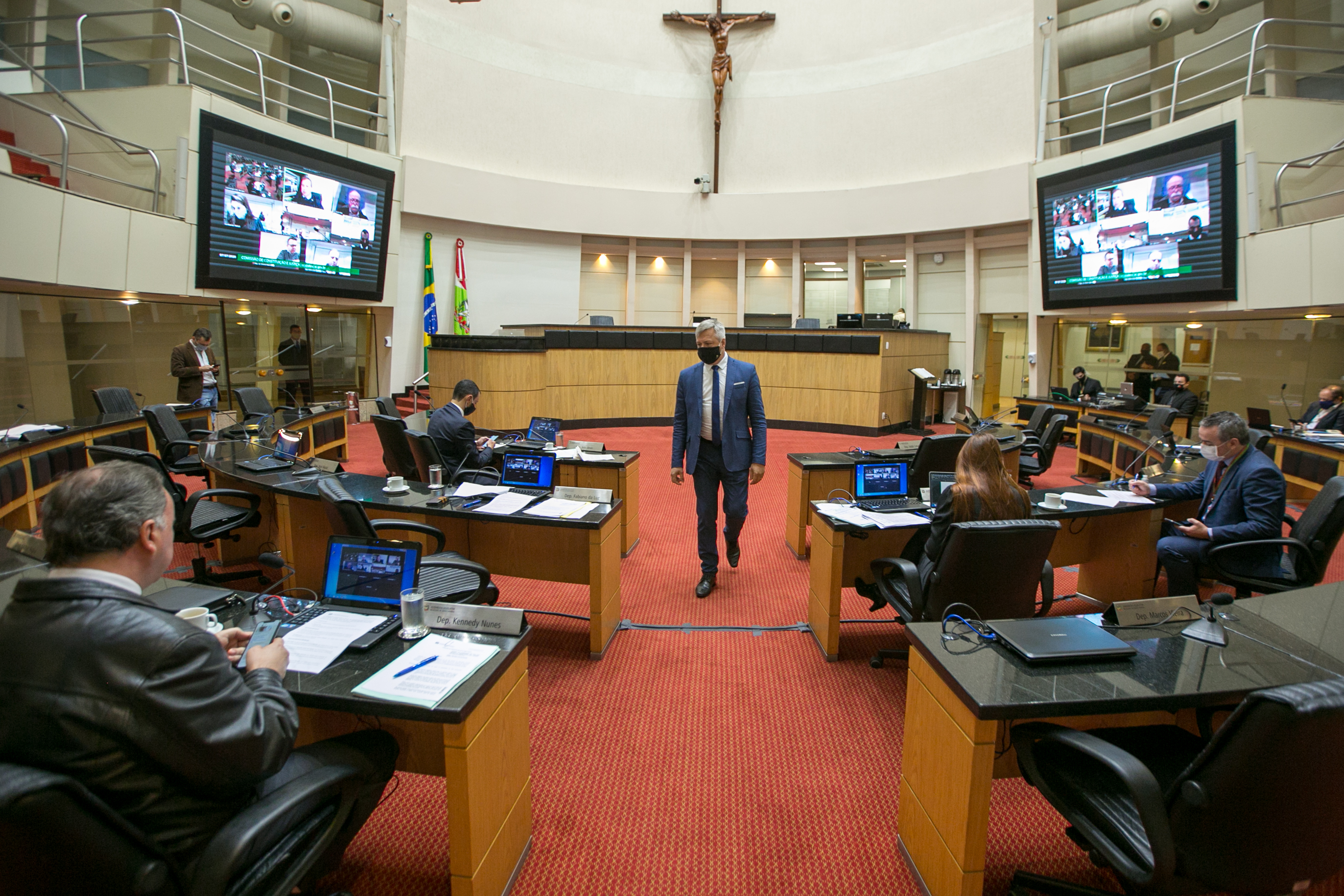 COMISSÃO DE CONSTITUIÇÃO E JUSTIÇA