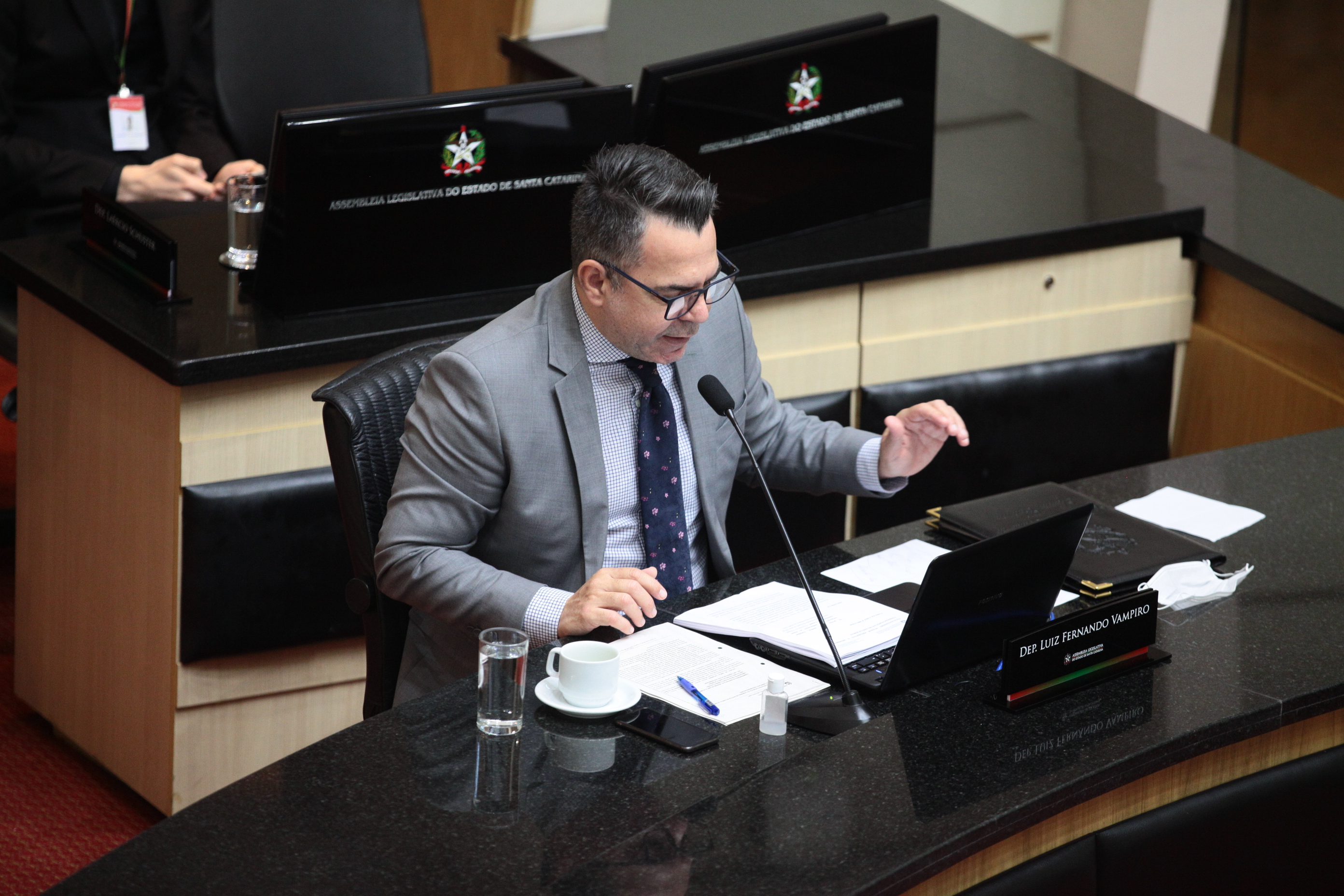 Comissão Especial de Impeachment - Leitura e Votação do Relatório - Deputado Luiz Fernando Vampiro  (MDB)