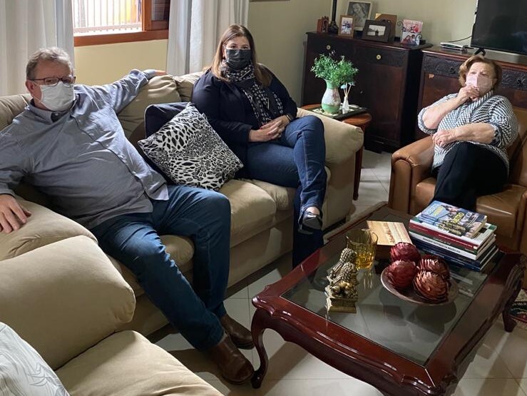 Chefe de gabinete da deputada Ada, Karina Canto Bittencourt, prefeito Alemão e Nadir Cesa, presidente da Afebes