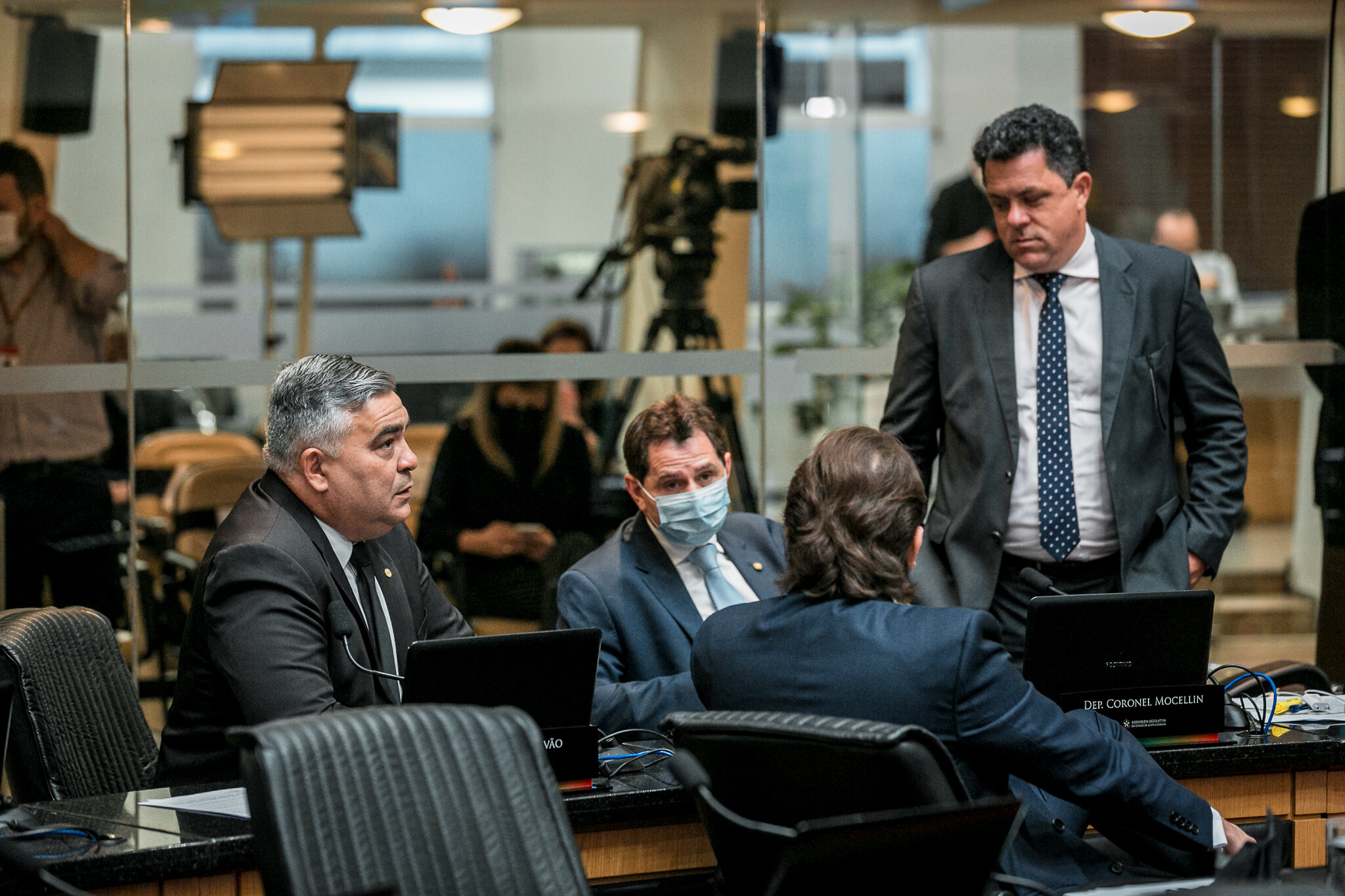 Deputados cobram aumento do efetivo e criticam cortes no orçamento da PMSC